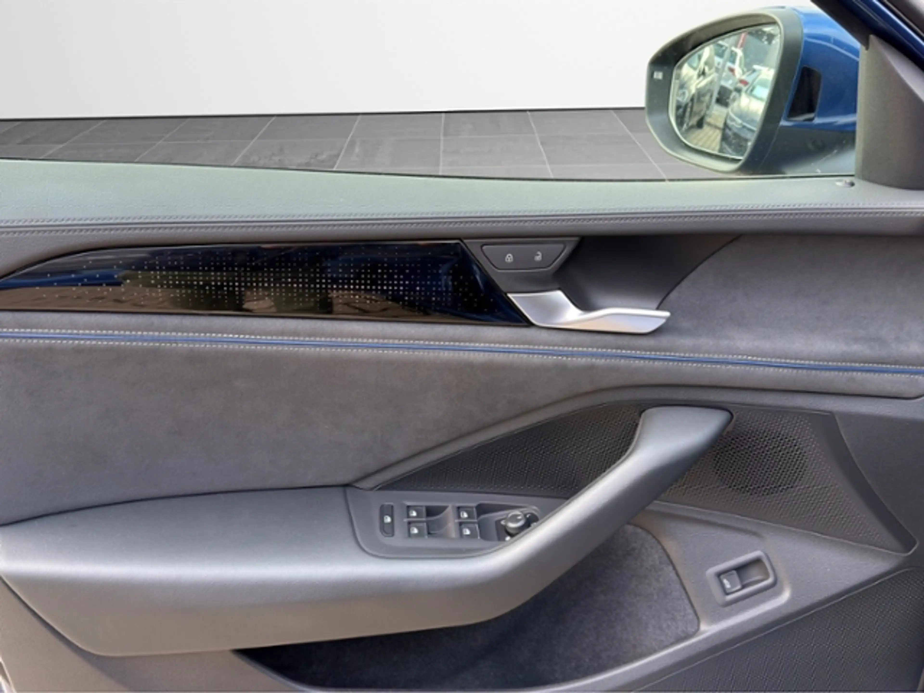 Volkswagen Passat Variant 2.0TDI R-Line Matrix/AHK/HuD/Kamera — photo 11