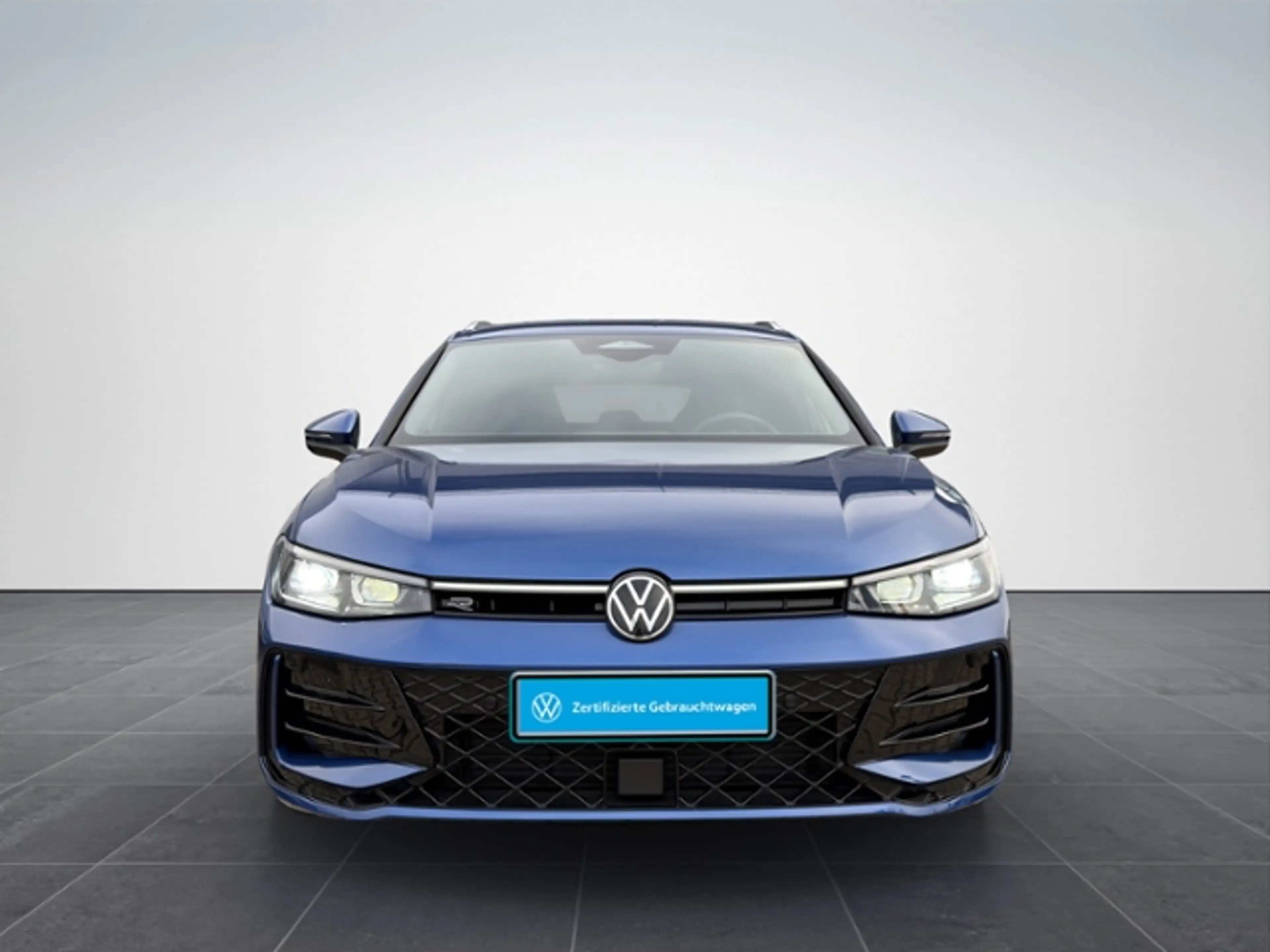 Volkswagen Passat Variant 2.0TDI R-Line Matrix/AHK/HuD/Kamera — photo 3
