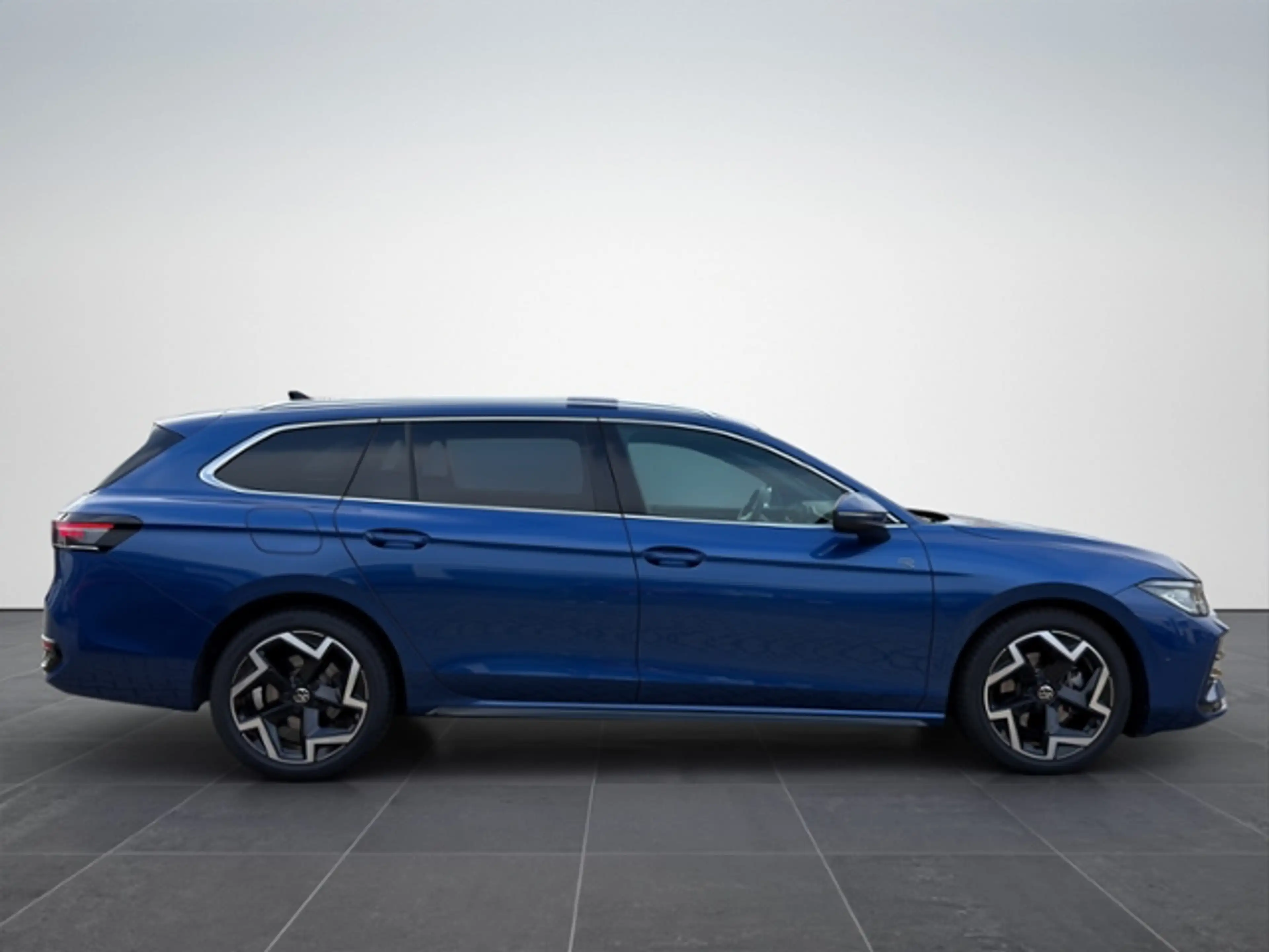 Volkswagen Passat Variant 2.0TDI R-Line Matrix/AHK/HuD/Kamera — photo 8