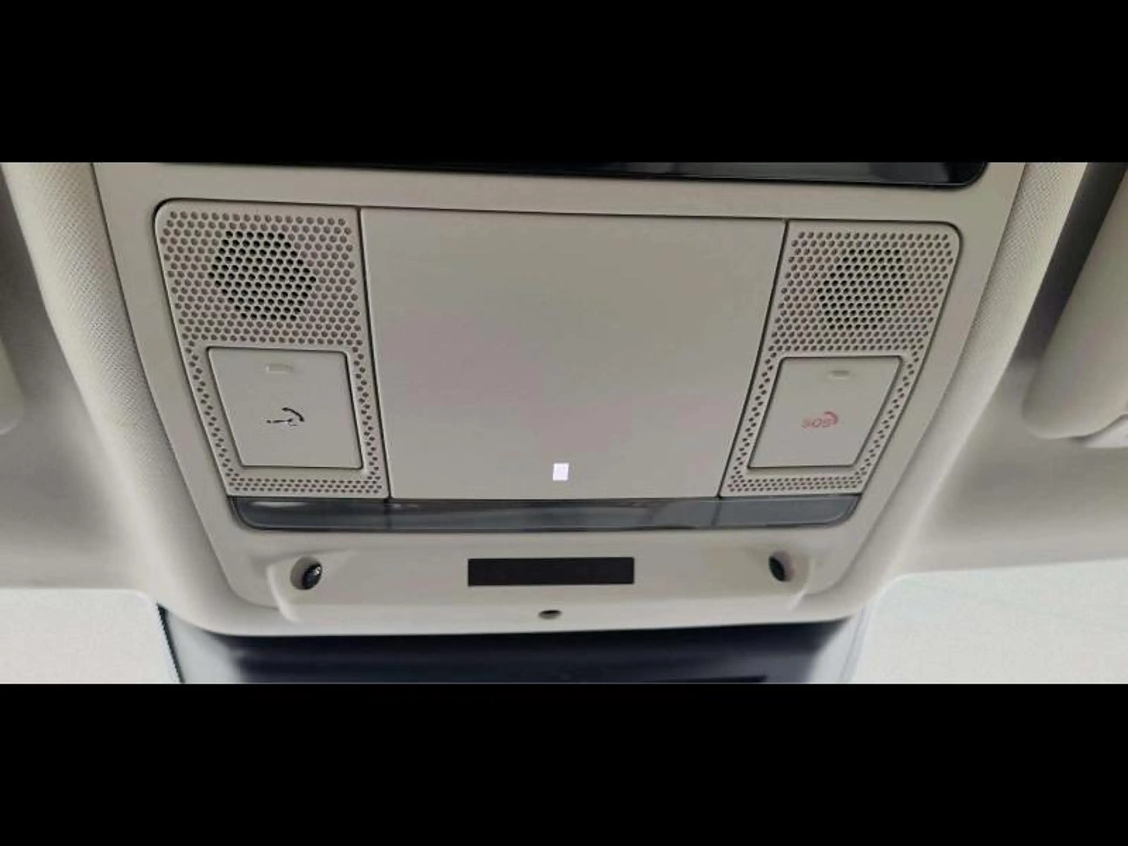 Jaguar E-Pace D165 AWD Auto S — photo 12
