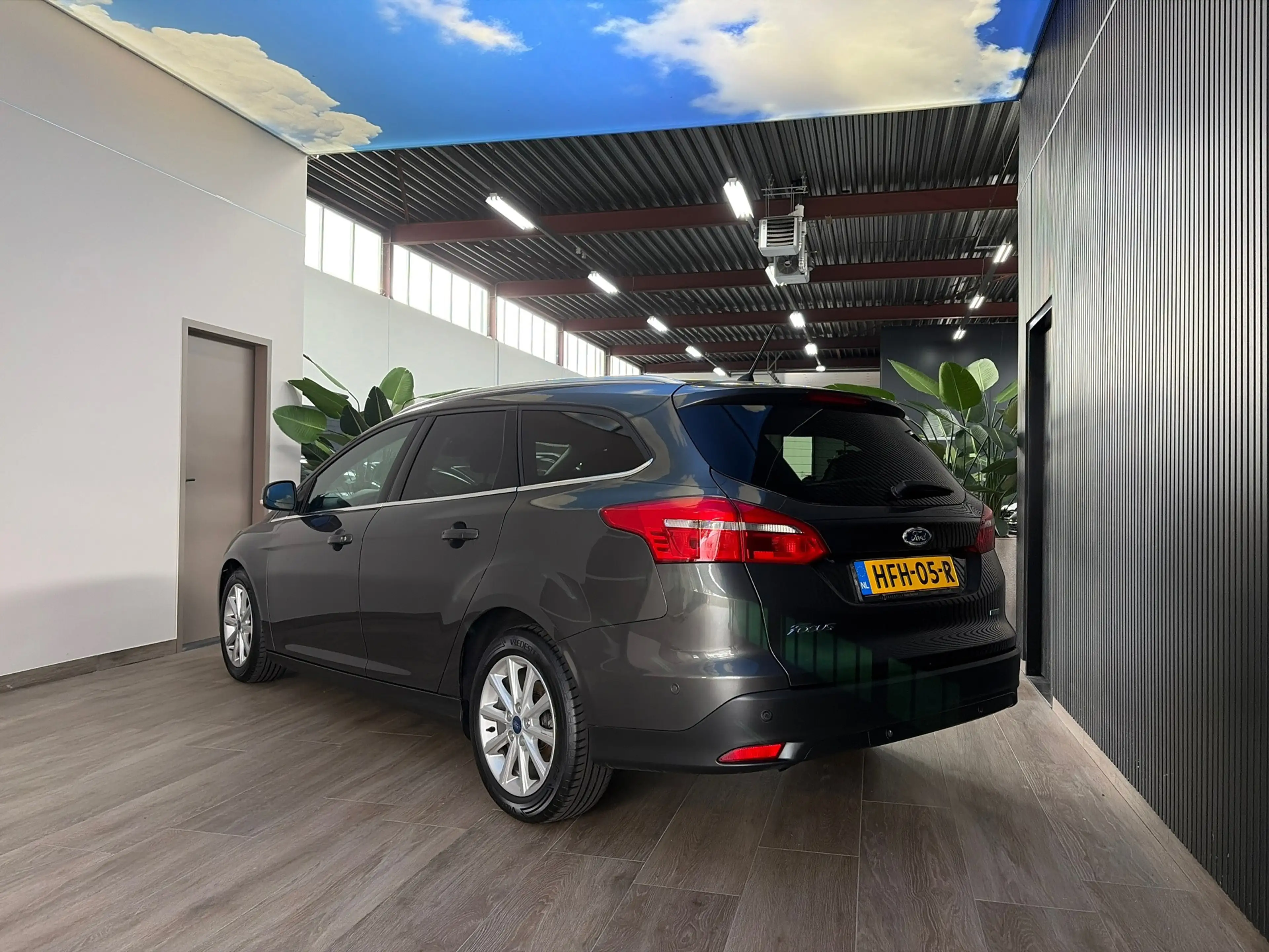 Ford Focus Wagon Titanium, volle uitvoering met nieuwe motor — photo 3