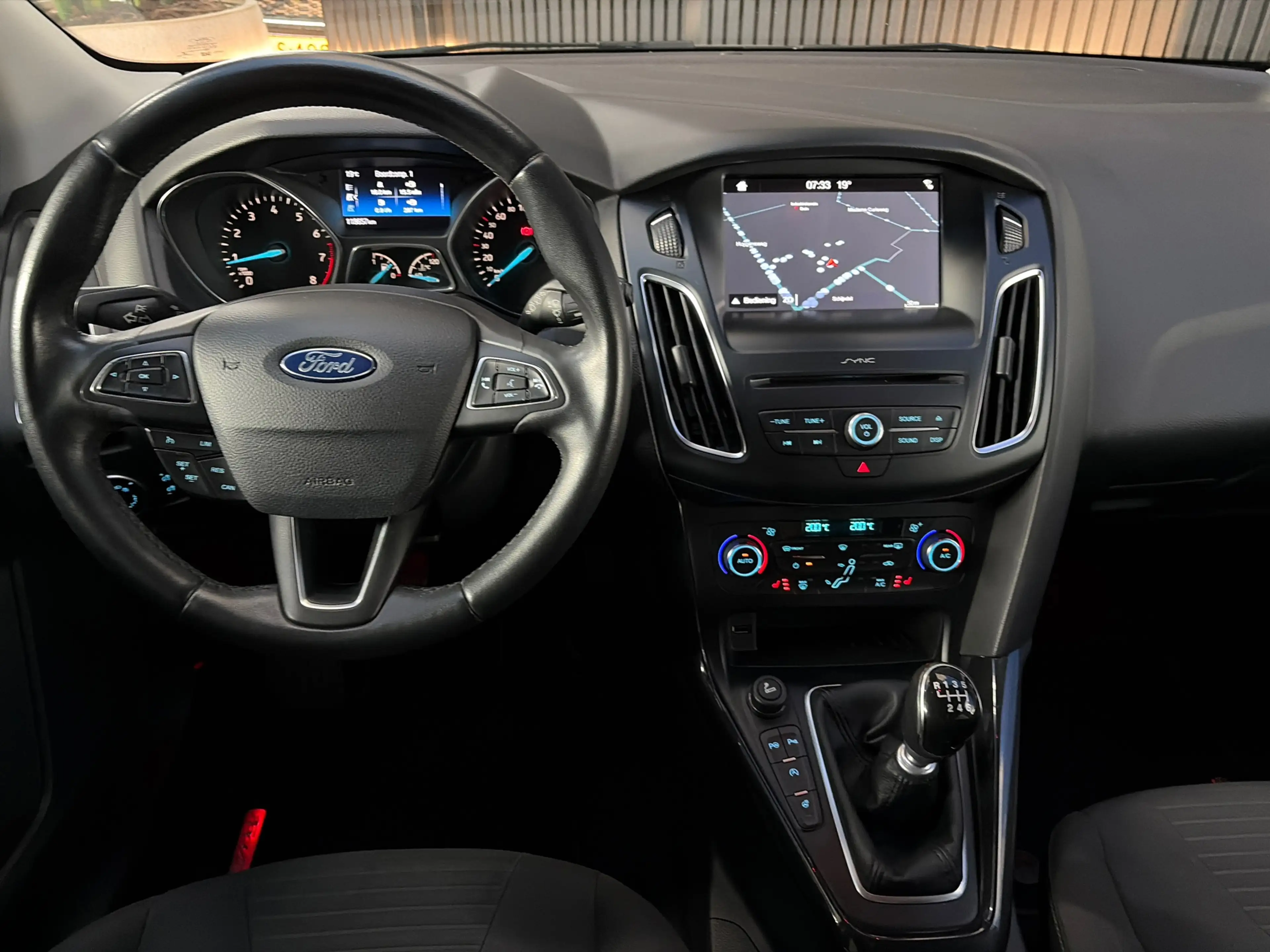 Ford Focus Wagon Titanium, volle uitvoering met nieuwe motor — photo 2