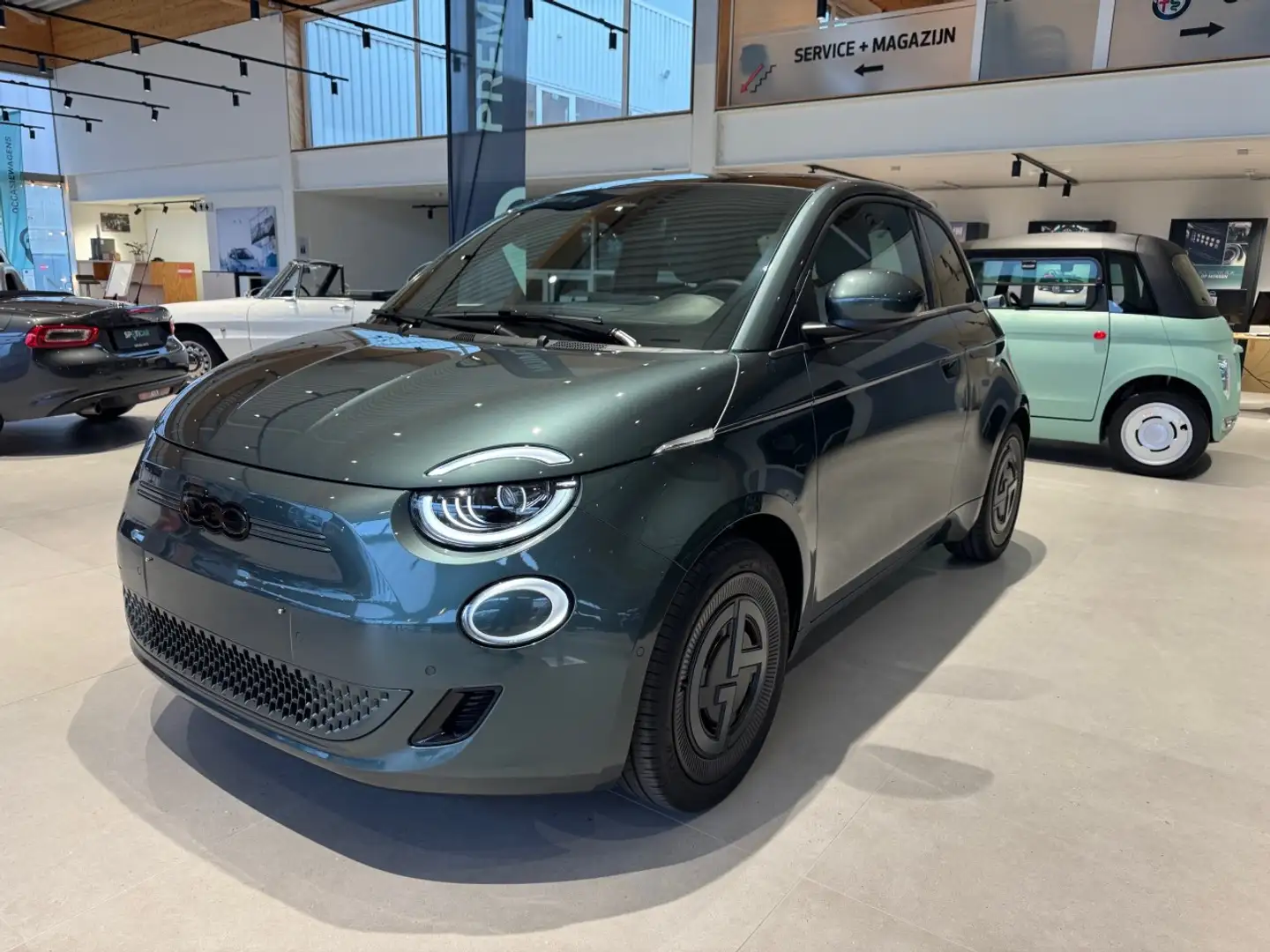 Fiat 500e Giorgio Armani Edition Vert - 1