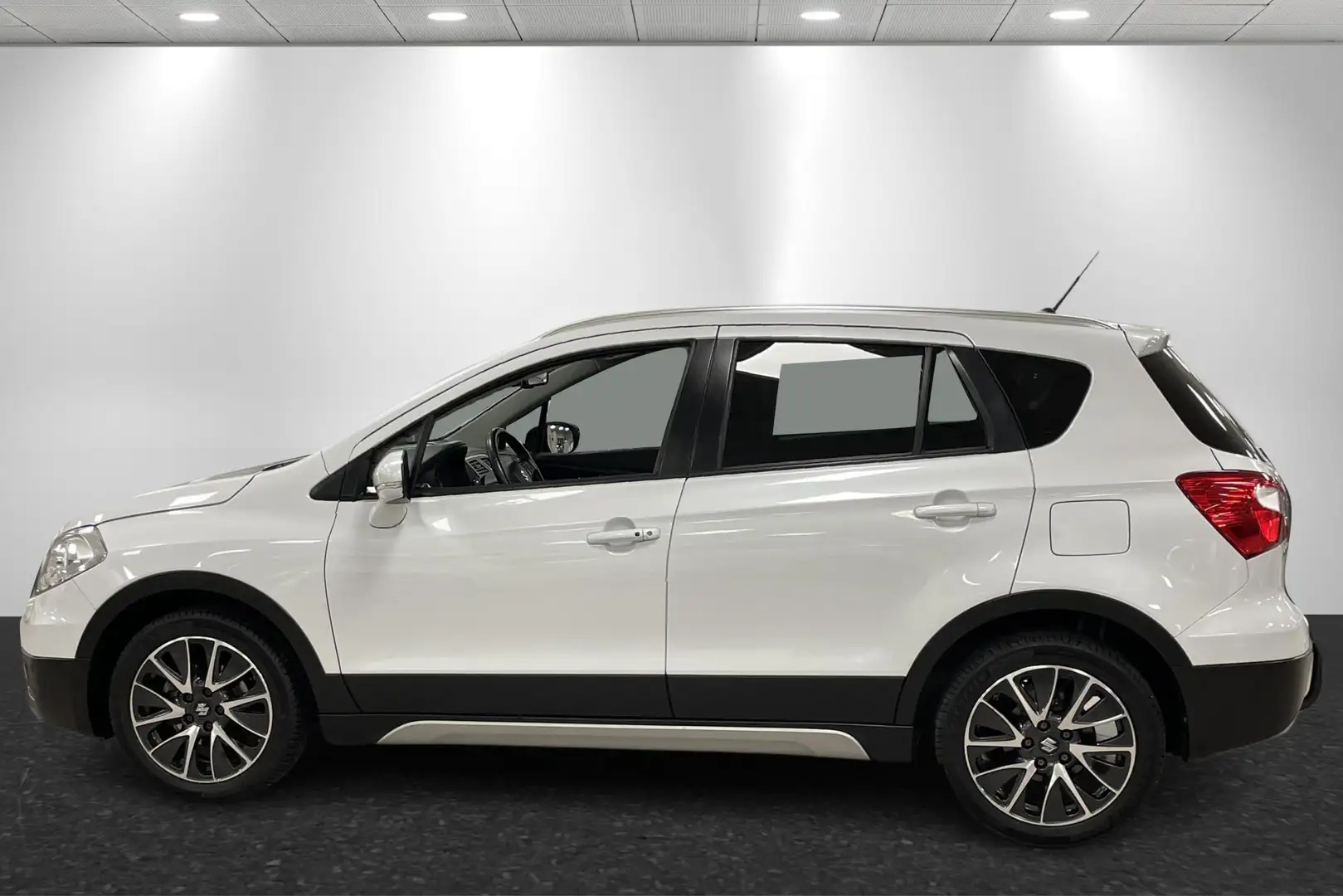 Suzuki SX4 S-Cross 1.6 High Executive Trekhaak Blanc - 2