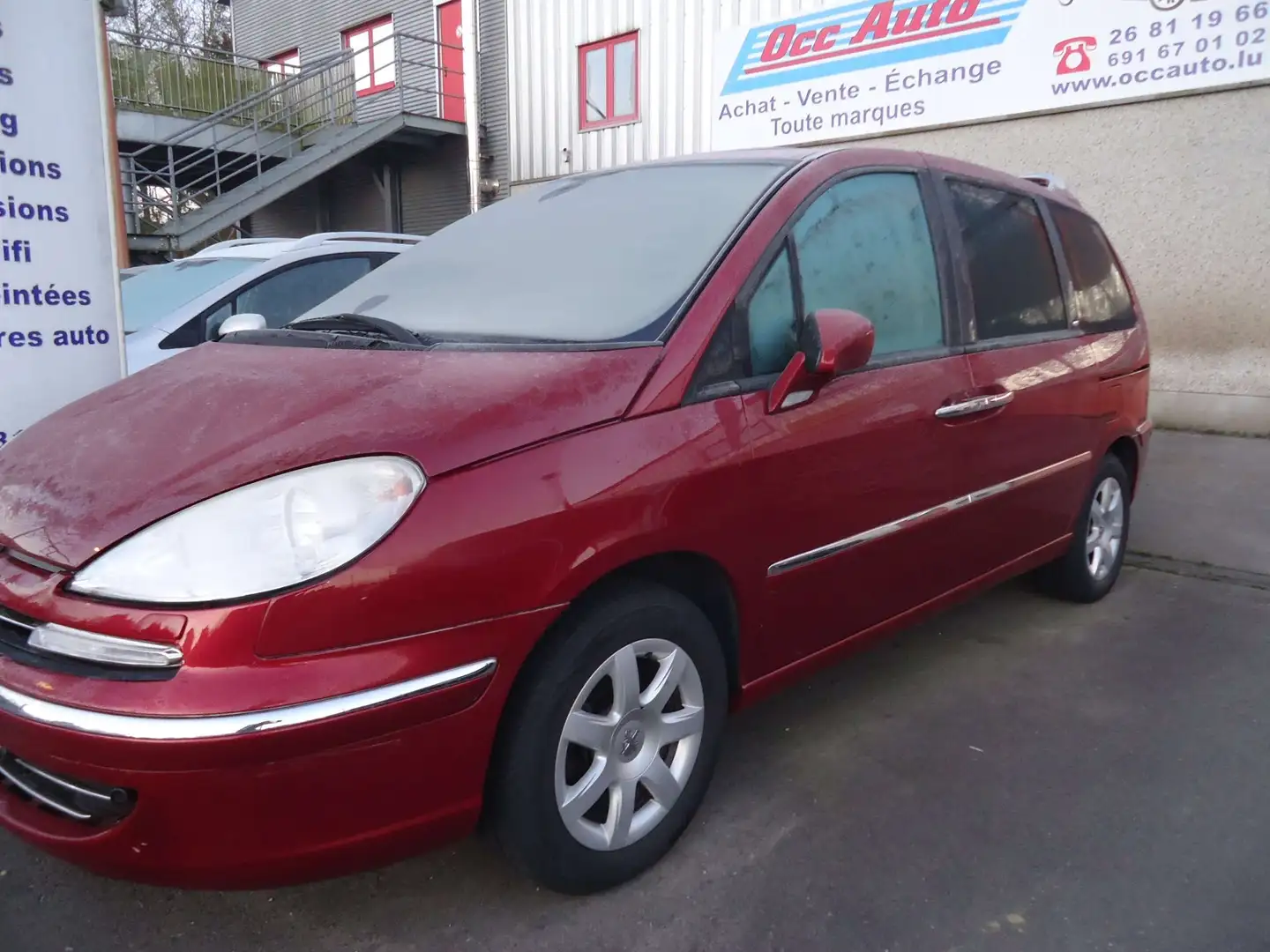 Peugeot 807 2.0 HDi SV Executive FAP 7.P Rojo - 2