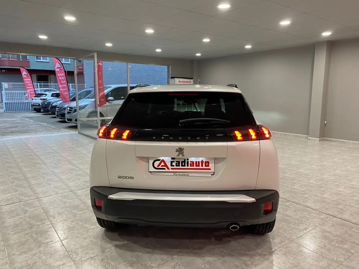 Peugeot 2008 1.2 BlueHDI S&S Allure EAT8 130 Blanco - 2