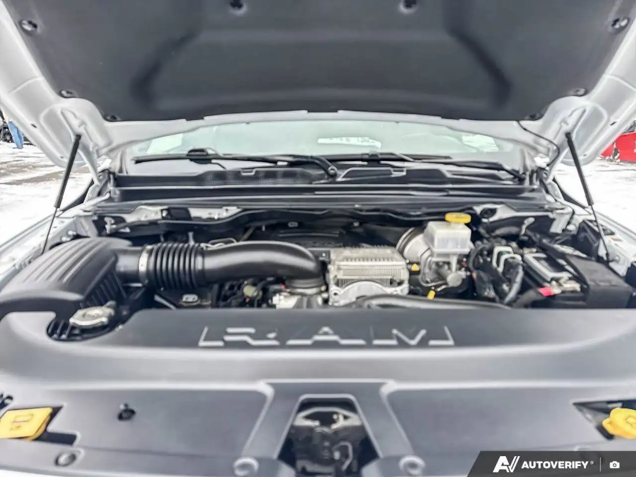 RAM 1500 снимка RAM 1500