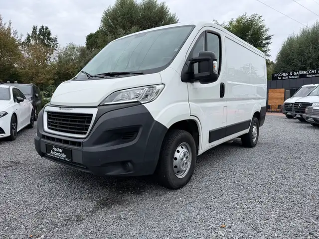 Peugeot Boxer Kasten 330 L1H1 Premium+KLIMA+NAVI+KAMERA+
