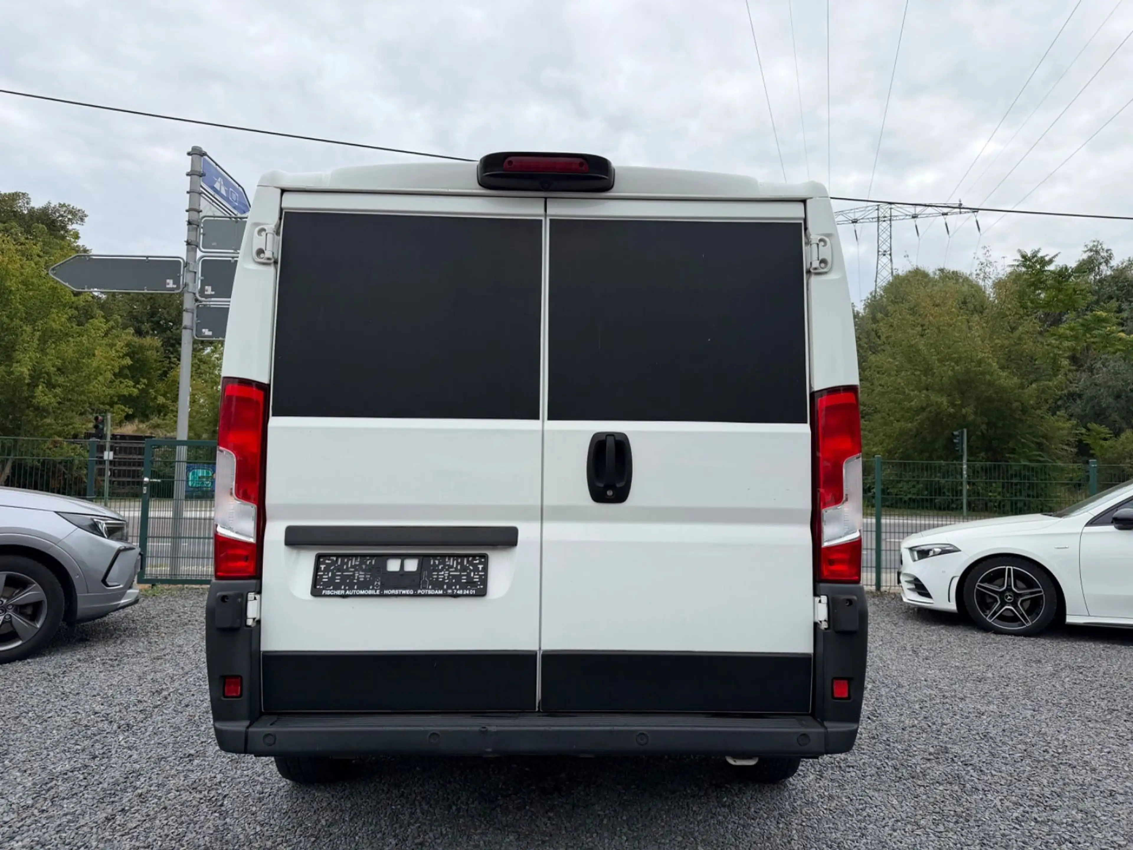 Peugeot Boxer Kasten 330 L1H1 Premium+KLIMA+NAVI+KAMERA+ — photo 6