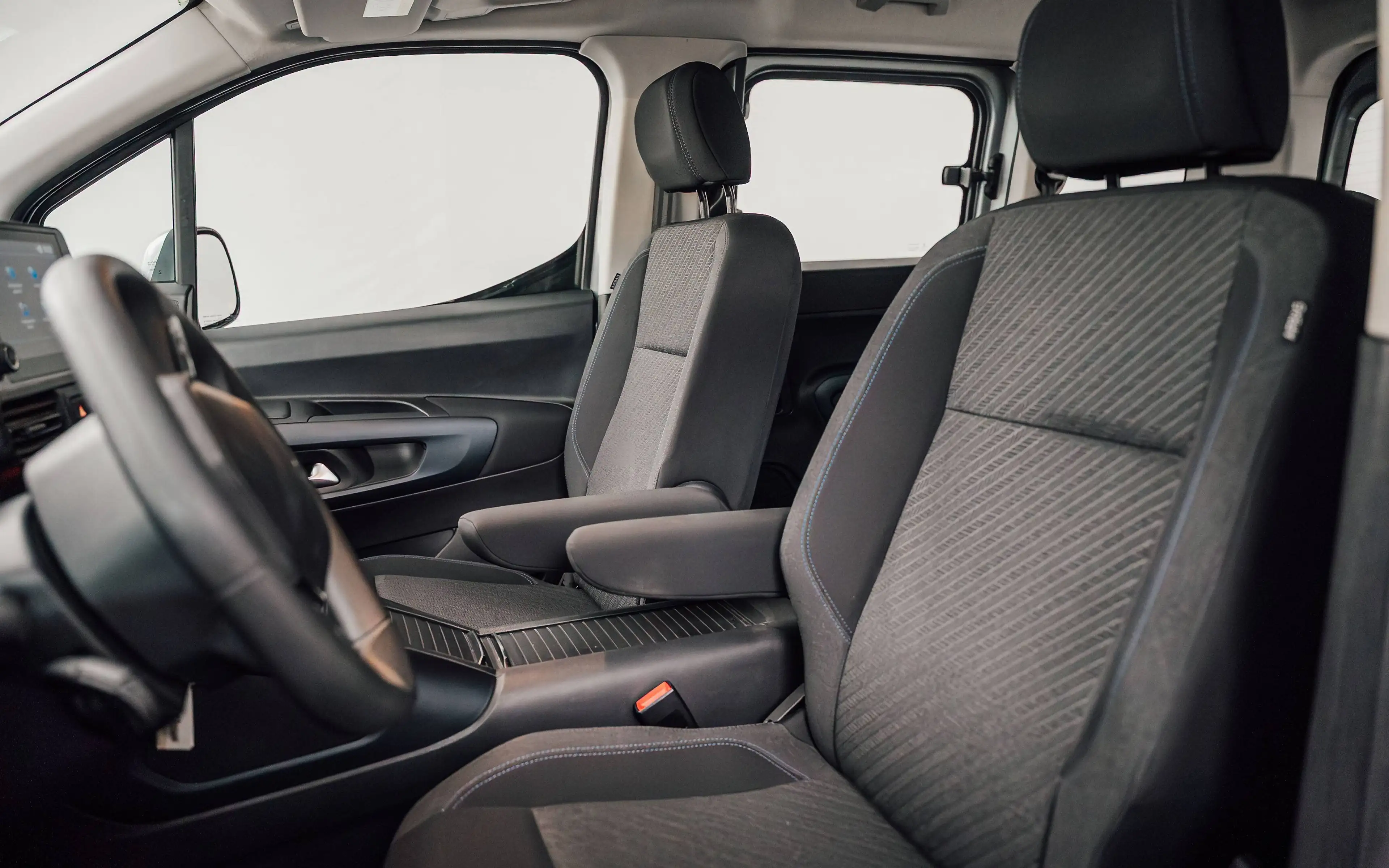 Peugeot Rifter Rifter 1.5 BlueHDi Allure — photo 9