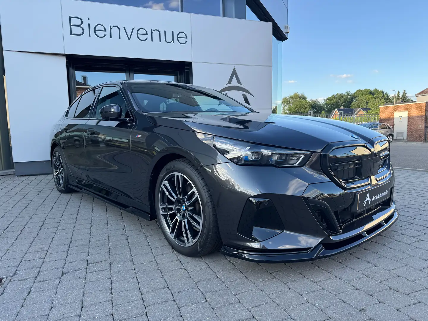 BMW 520 dA*12.000KM*PACK M*CAMERA*SIEGE CHAUFF*GARANTIE* Noir - 2