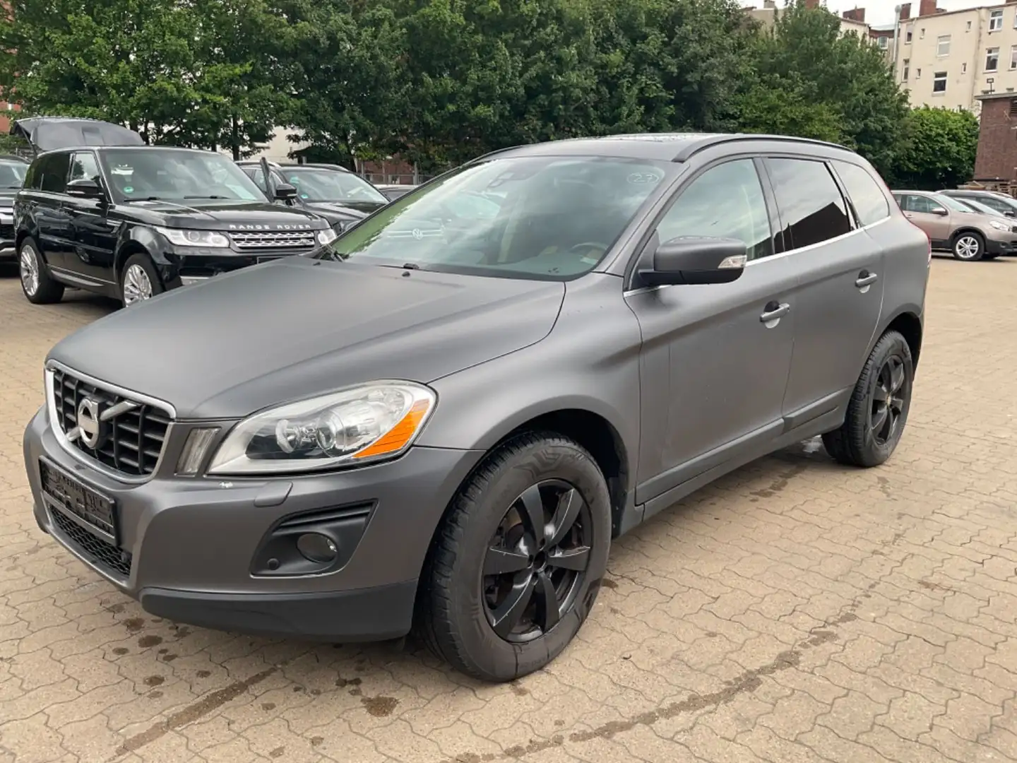 Volvo XC60 XC60 Summum AWD TÜV 07.2026 Silber - 2