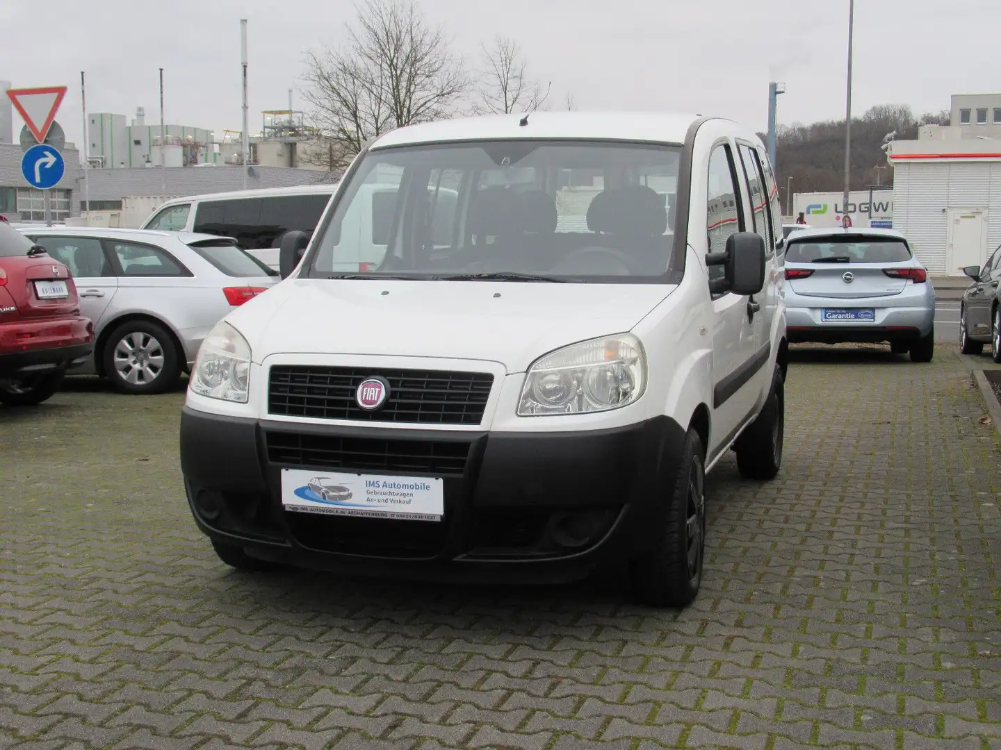 Fiat Doblo 1.4 8V Active Weiß - 1