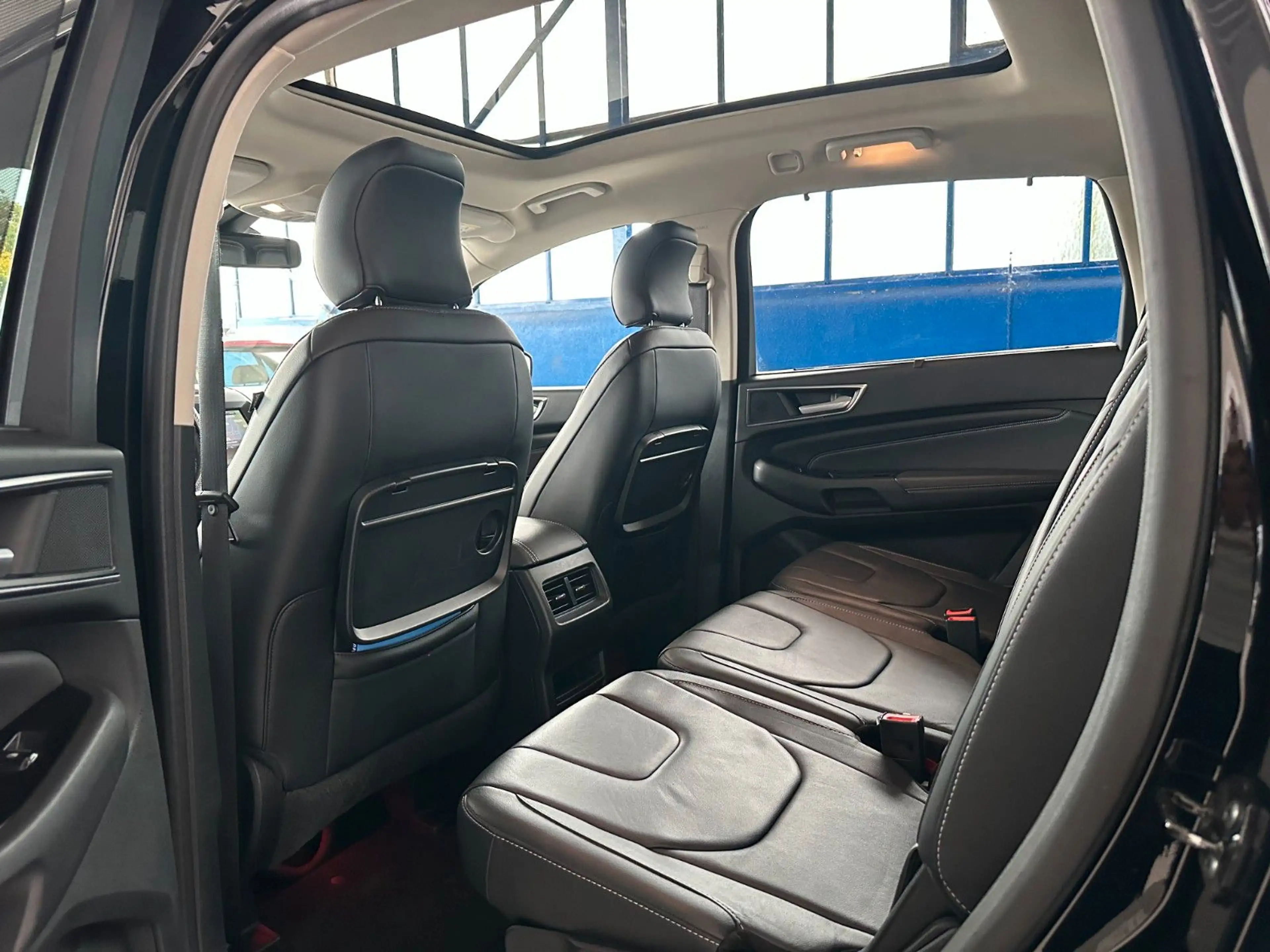 Ford S-Max S-MAX Titanium / Massage / AHK / Kamera — photo 12