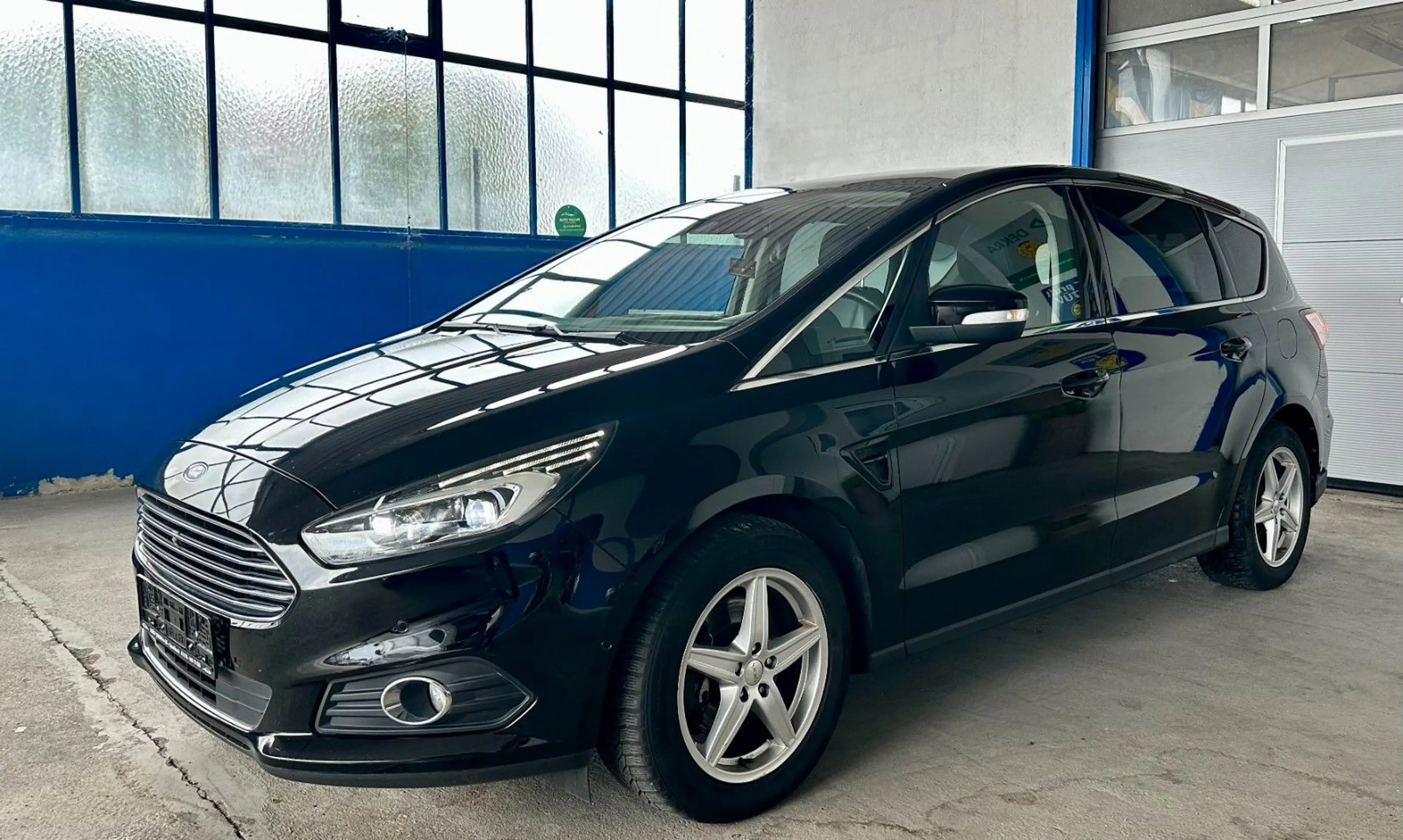 Ford S-Max S-MAX Titanium / Massage / AHK / Kamera — photo 2