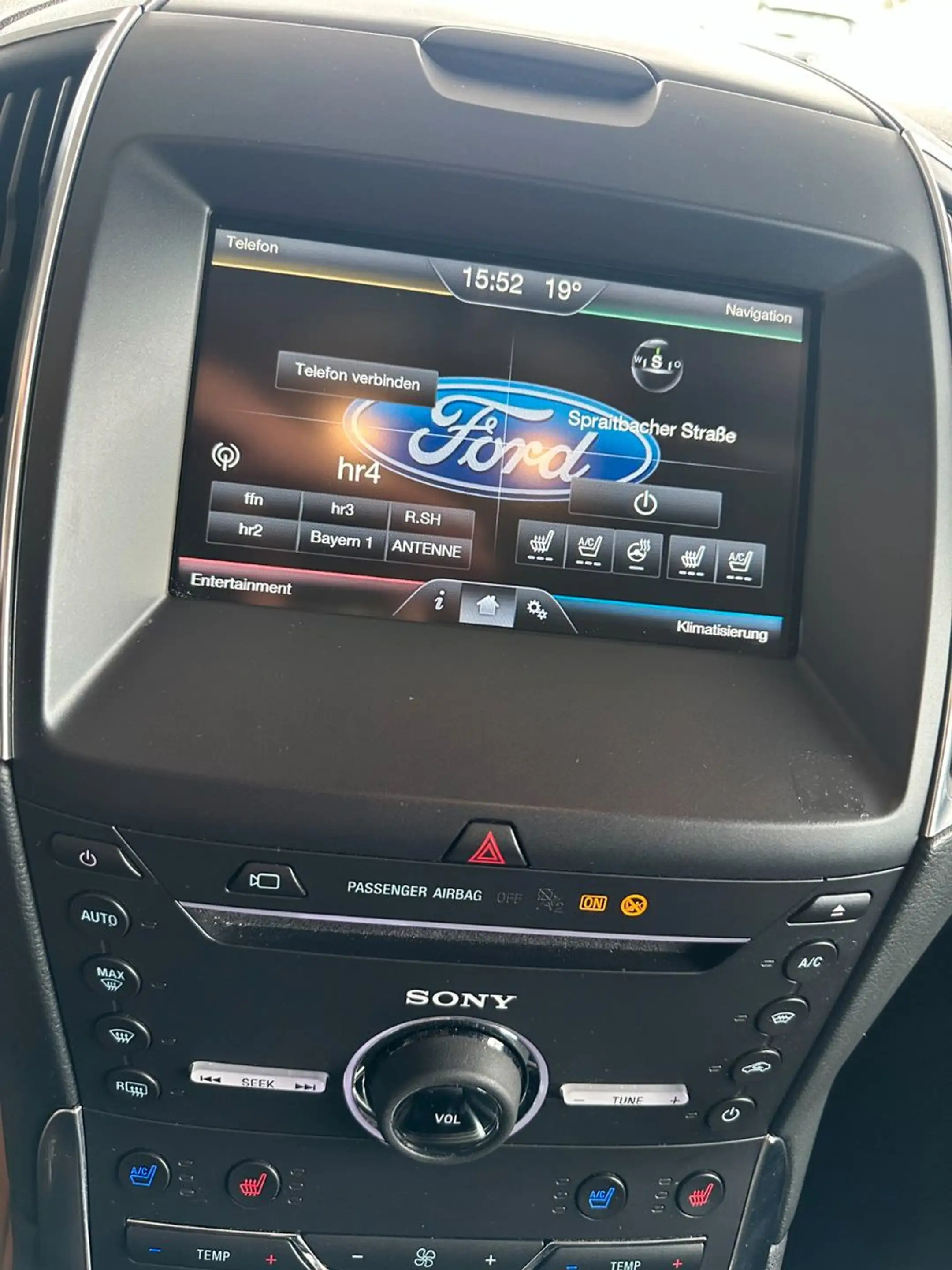 Ford S-Max S-MAX Titanium / Massage / AHK / Kamera — photo 23
