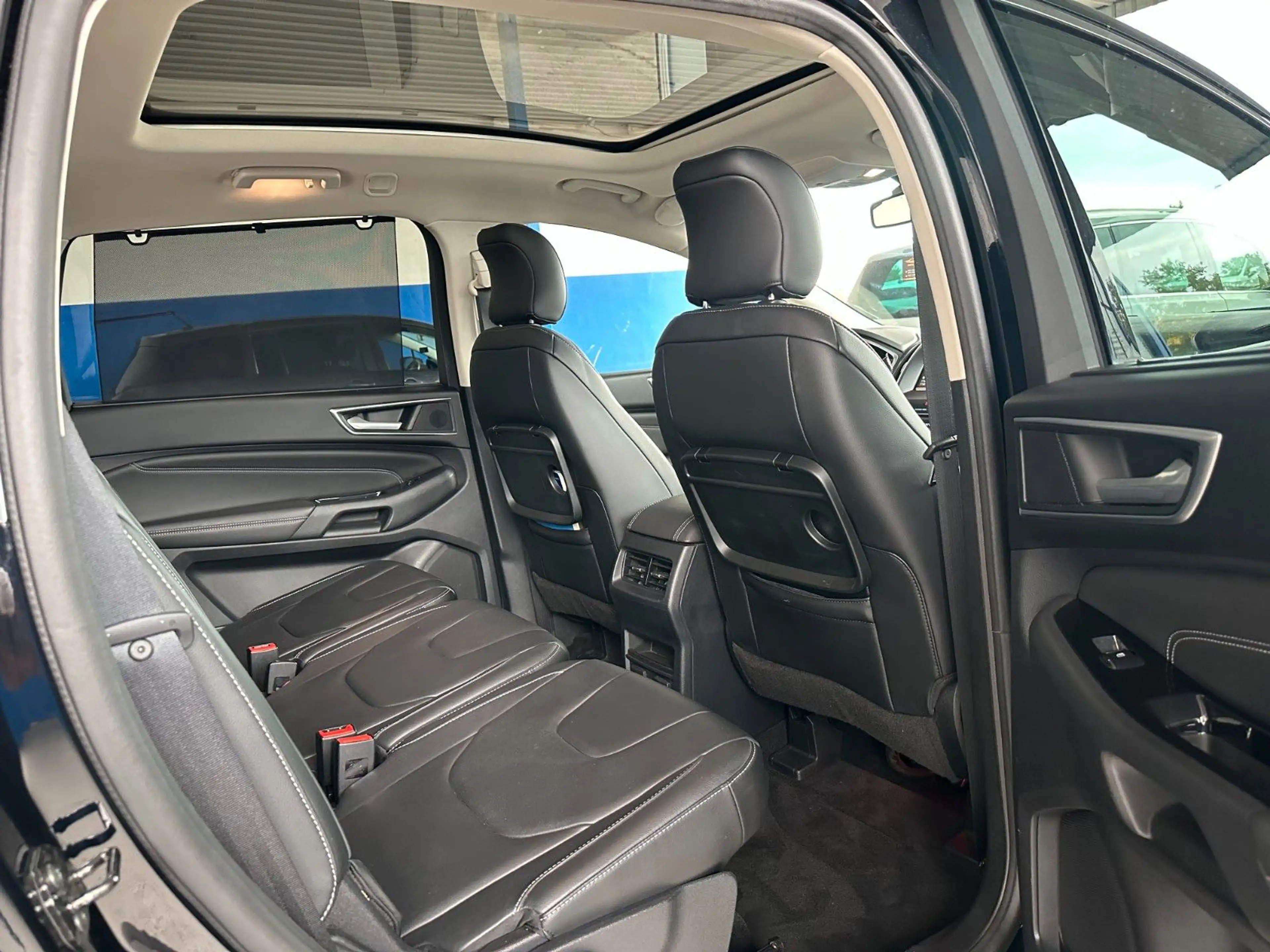 Ford S-Max S-MAX Titanium / Massage / AHK / Kamera — photo 17
