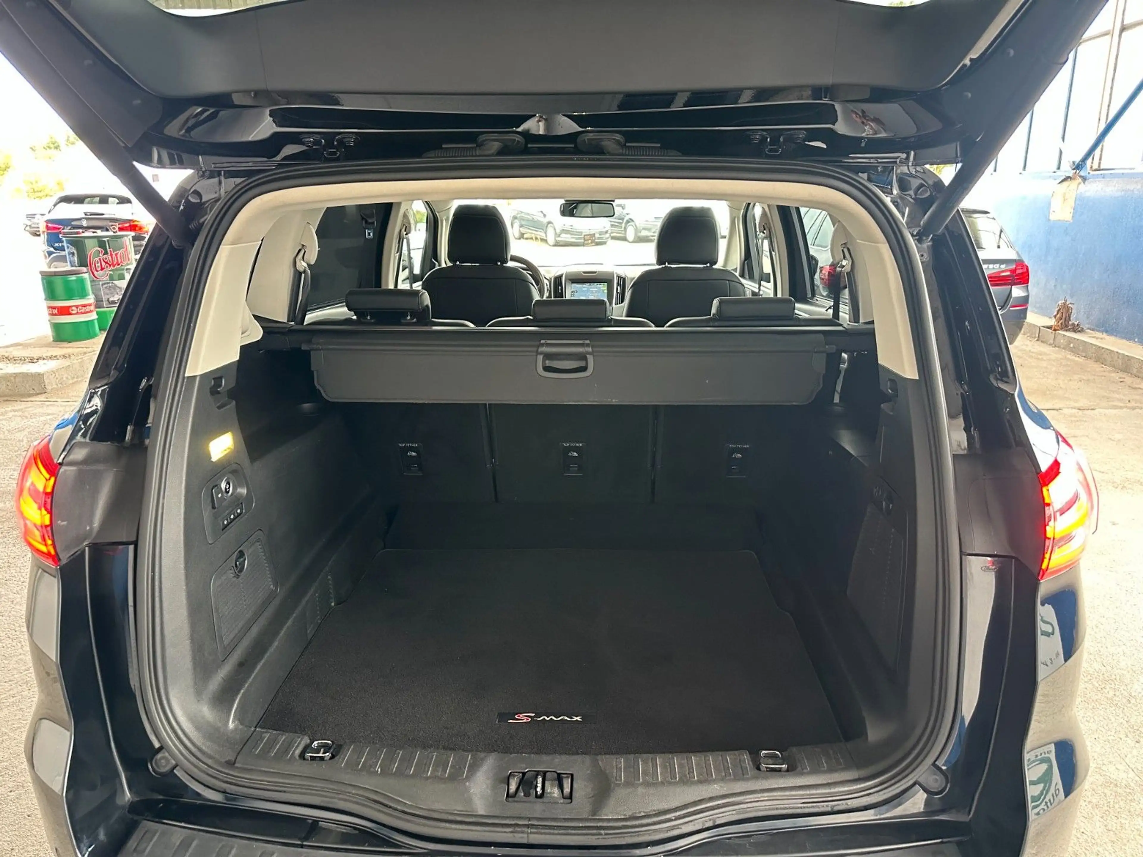Ford S-Max S-MAX Titanium / Massage / AHK / Kamera — photo 20