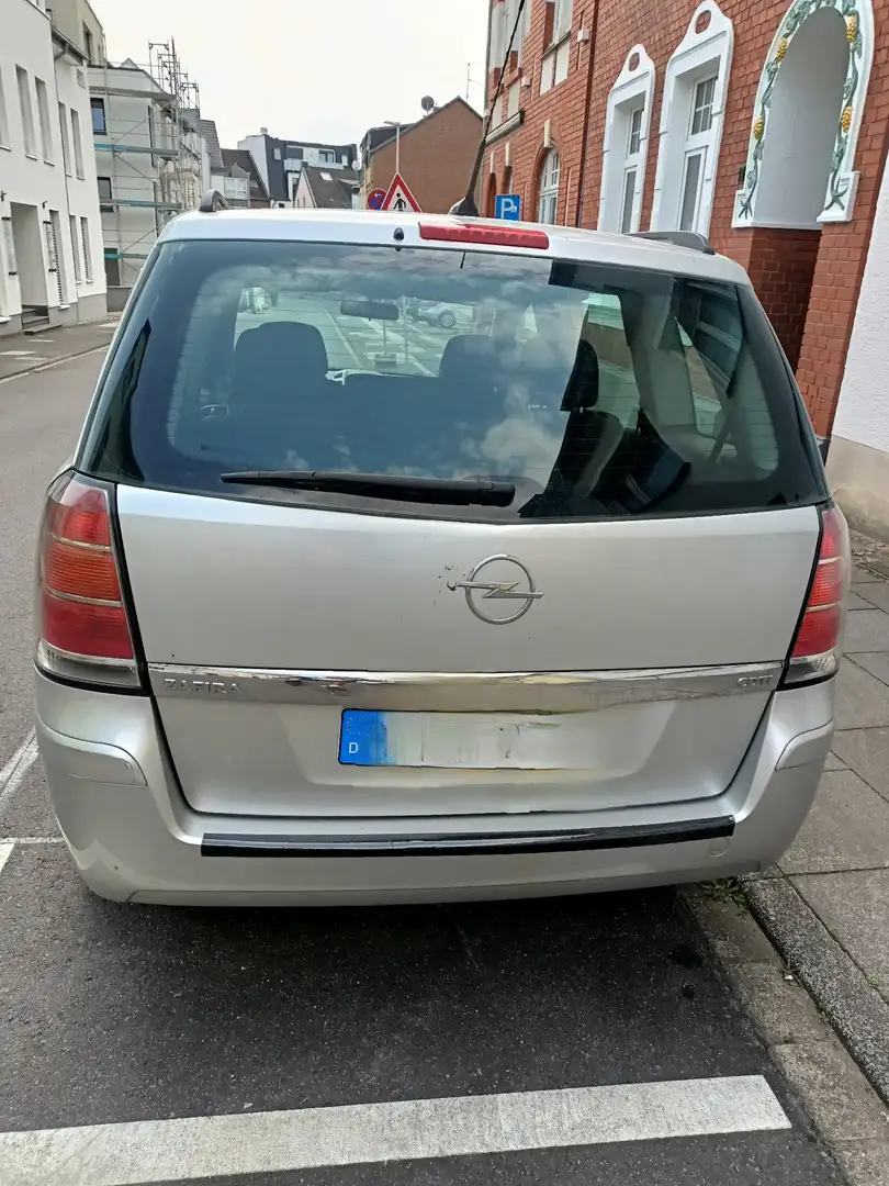 Opel Zafira 1.9 CDTI - 2