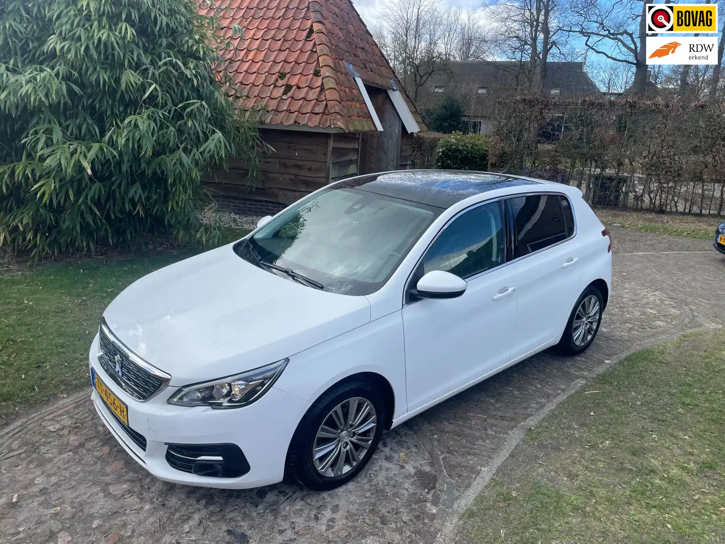 Peugeot 308 1.2 PureTech Blue Lease Premium-Navi-Pano-NW Riem- Wit - 1