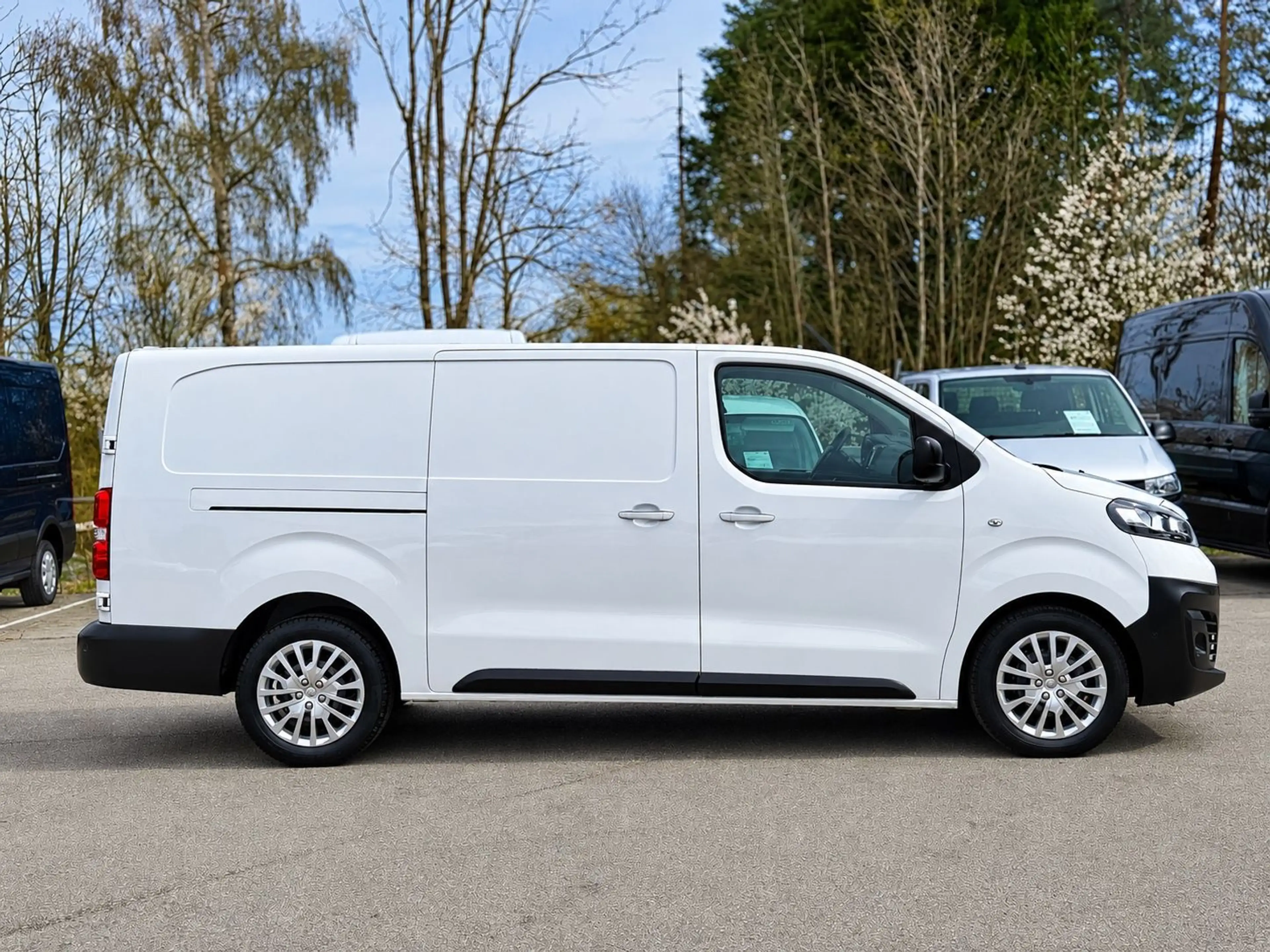 Opel Vivaro Edition L3 KLIMA WÜRTH-SCHRANK TEMPOMAT — photo 4