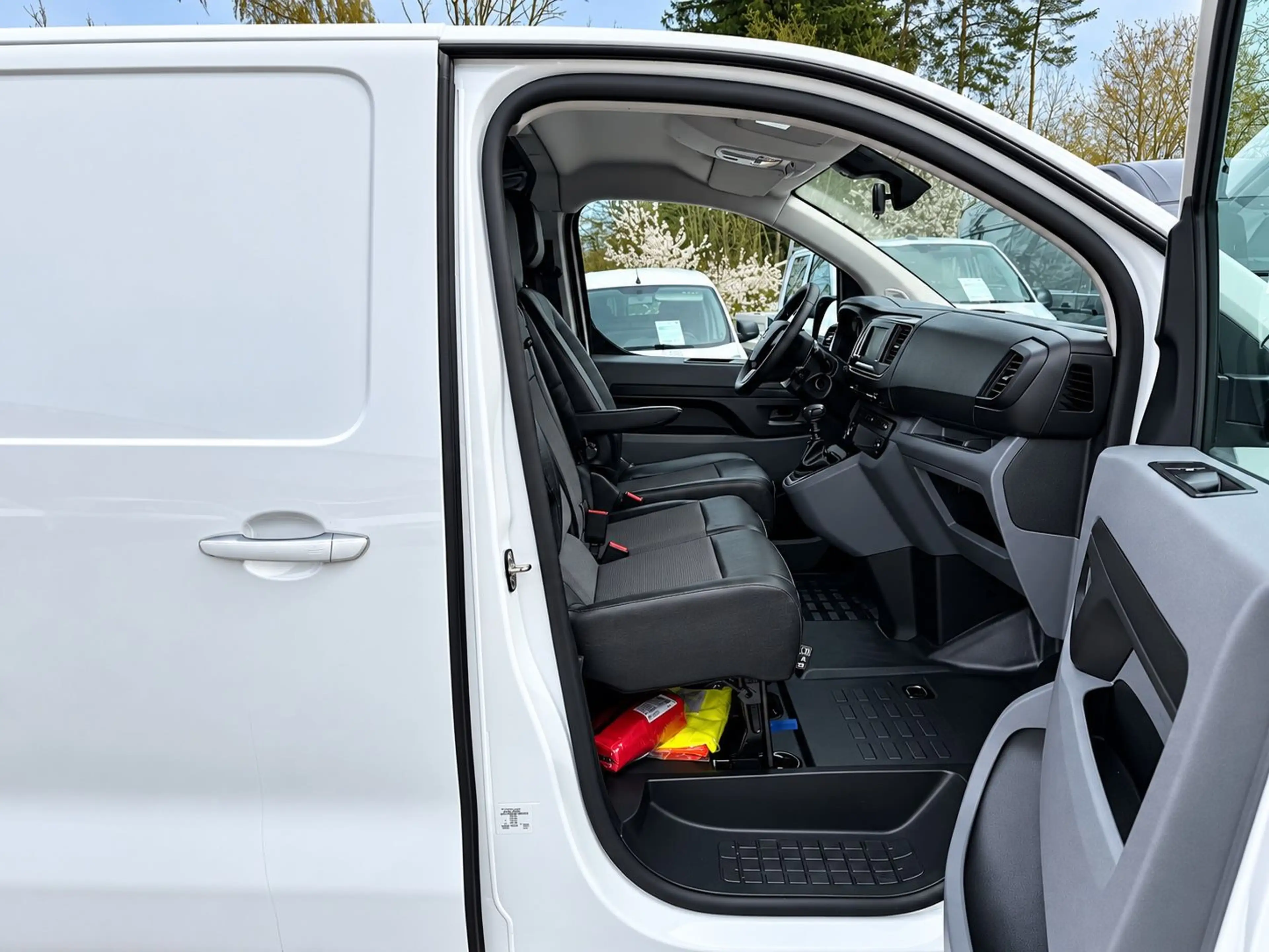 Opel Vivaro Edition L3 KLIMA WÜRTH-SCHRANK TEMPOMAT — photo 9