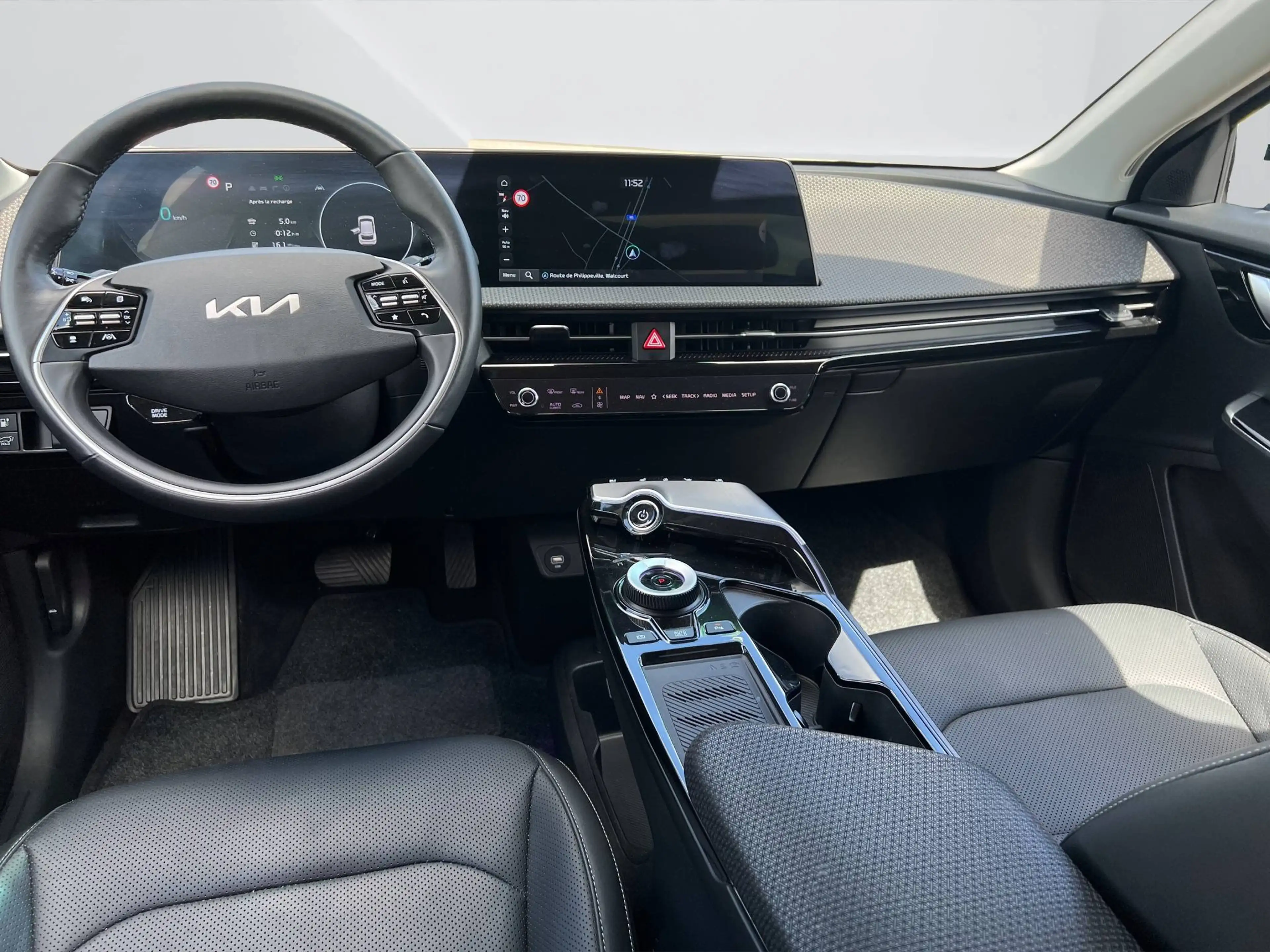 Kia EV6 77.4 kWh RWD Earth — photo 14