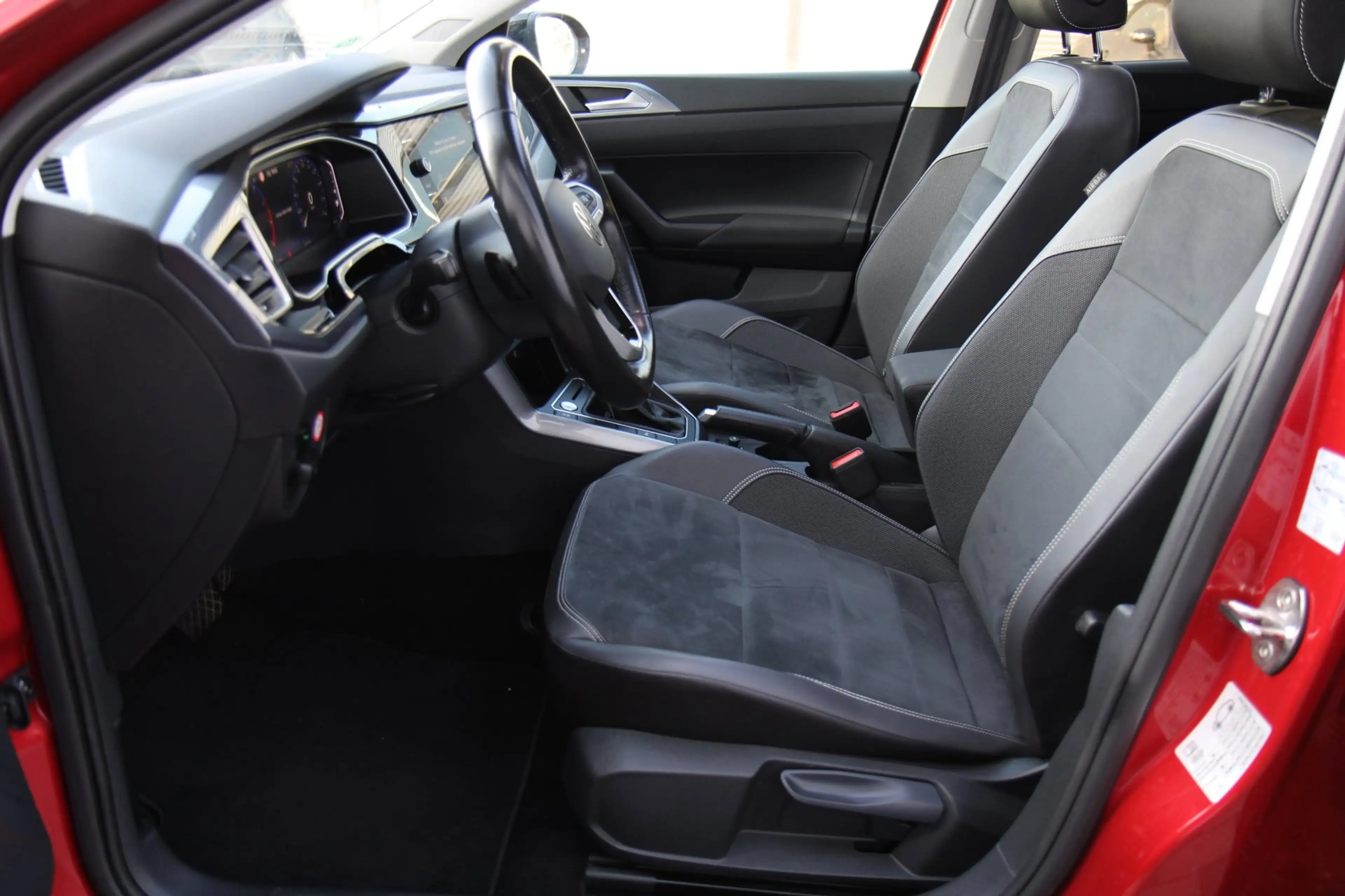 Volkswagen Taigo 1.5 TSI Style DSG Pano Virtual Trekhaak !! — photo 7