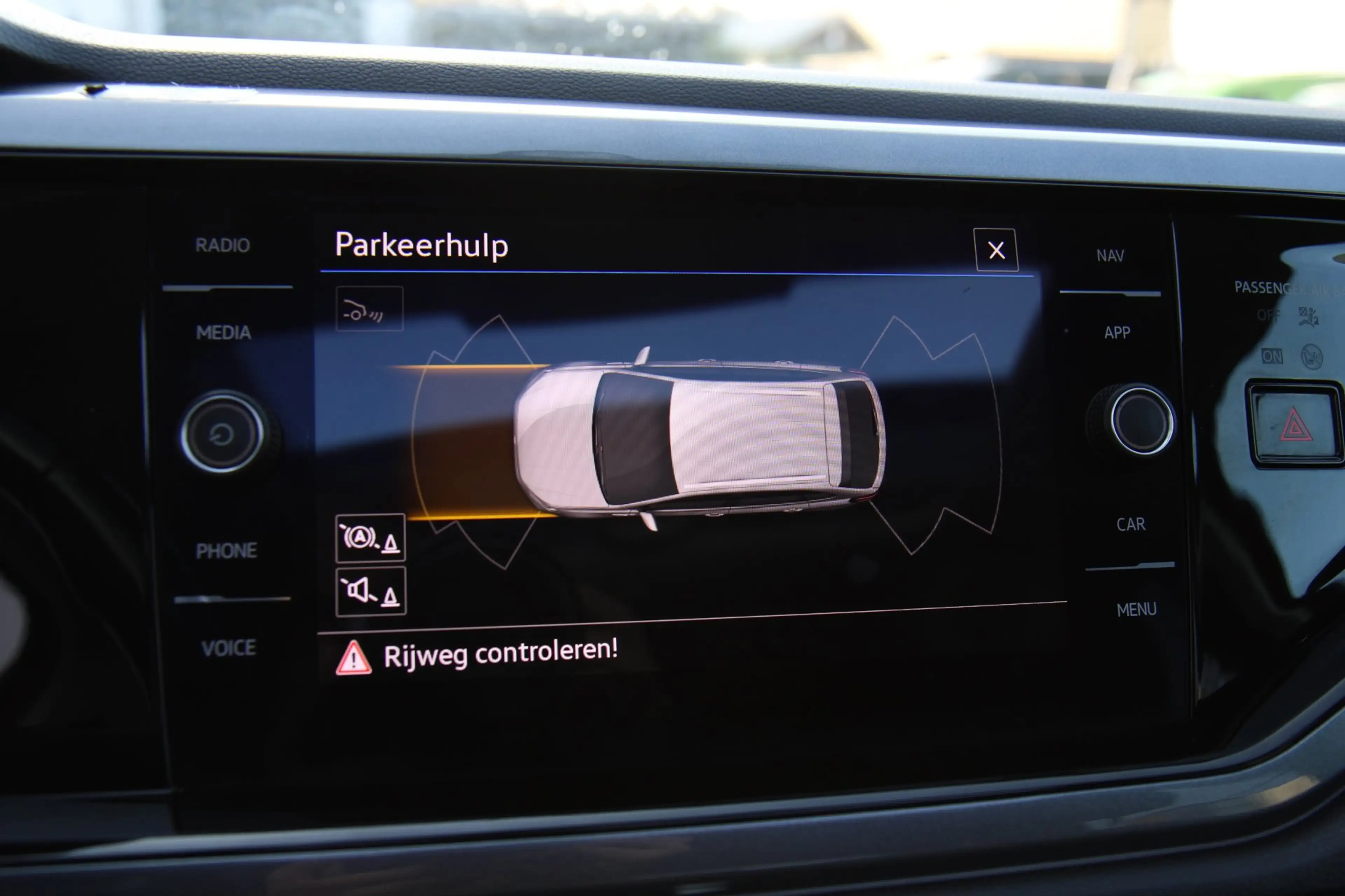 Volkswagen Taigo 1.5 TSI Style DSG Pano Virtual Trekhaak !! — photo 31