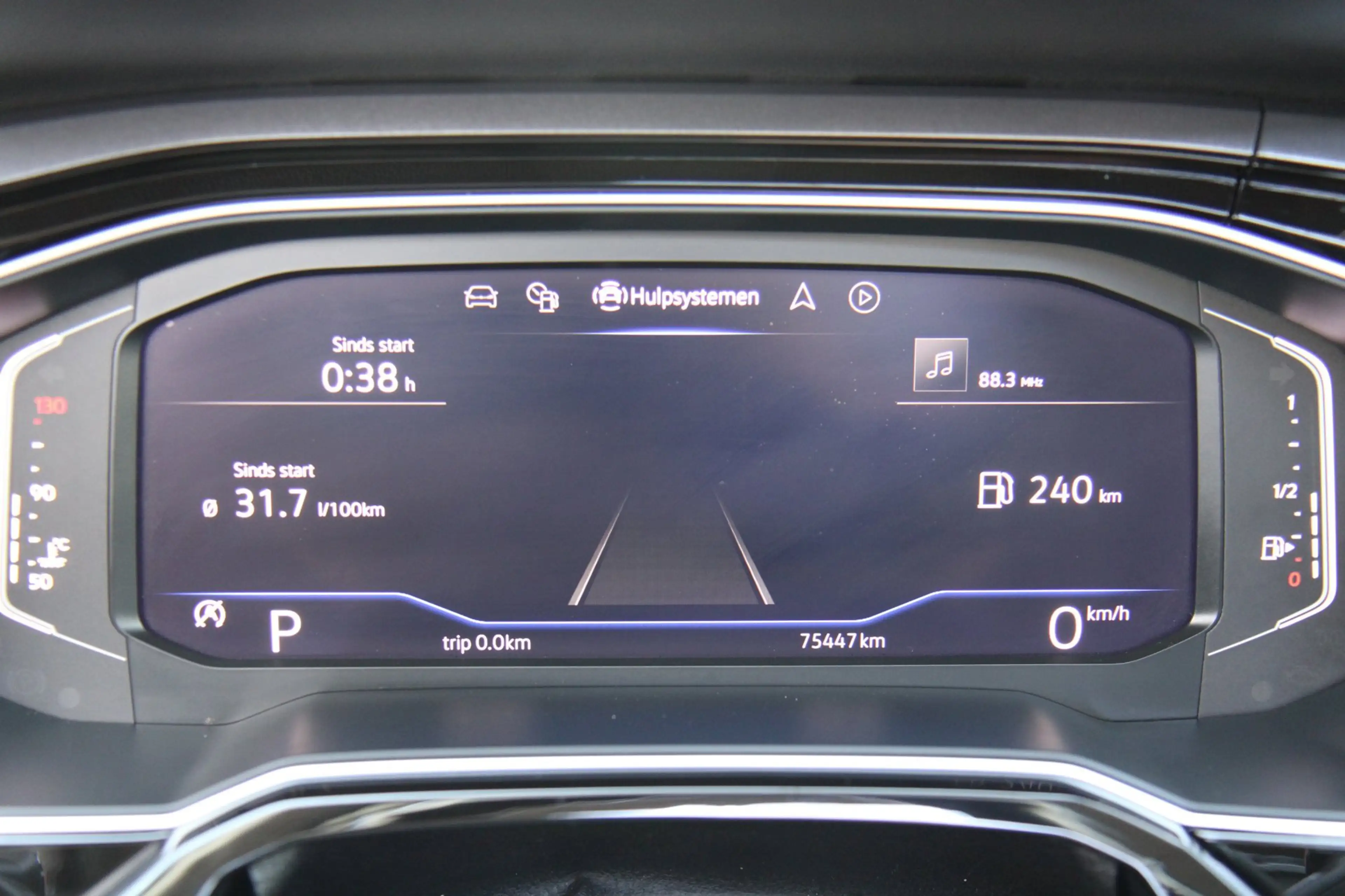 Volkswagen Taigo 1.5 TSI Style DSG Pano Virtual Trekhaak !! — photo 10