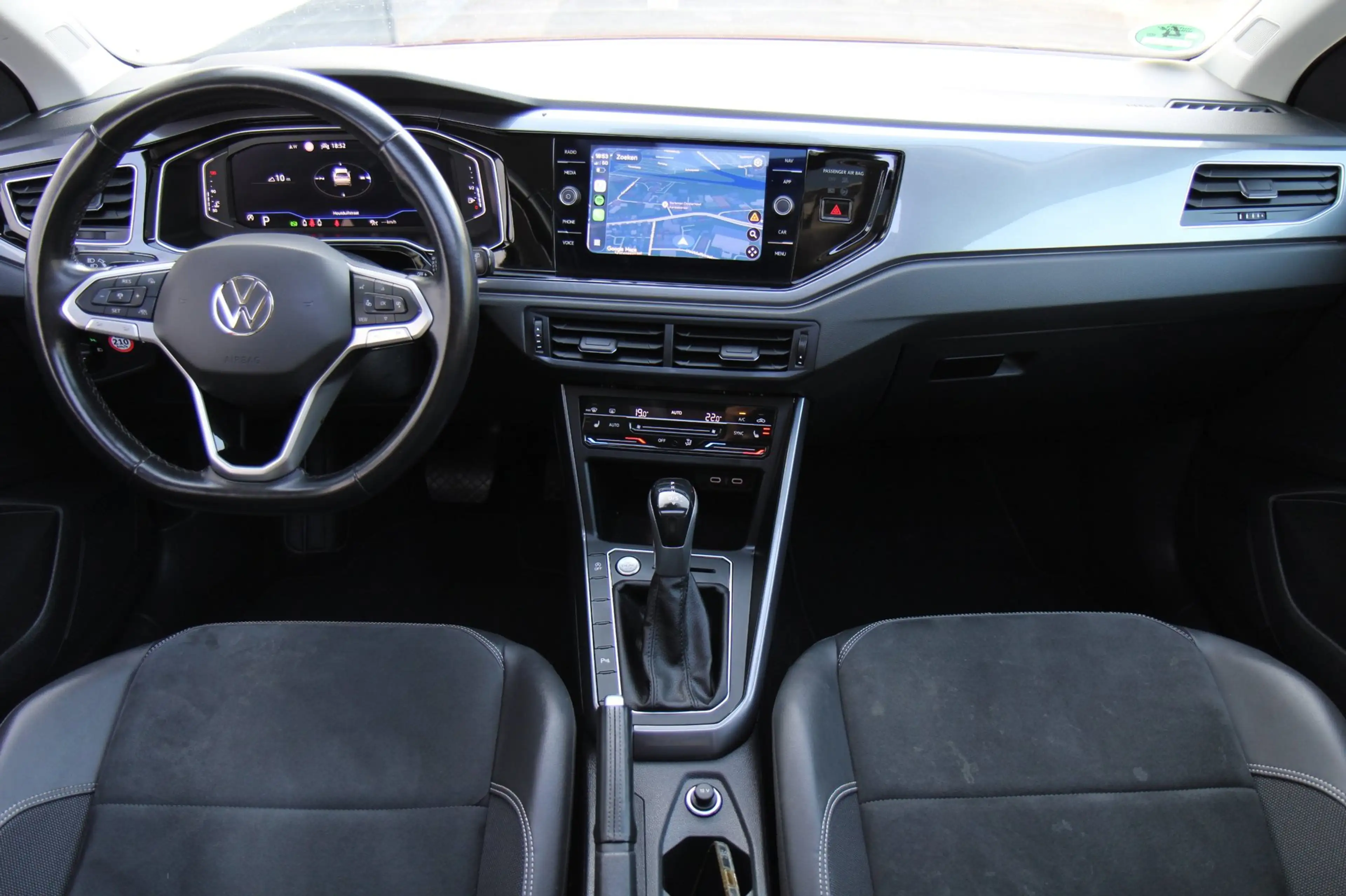 Volkswagen Taigo 1.5 TSI Style DSG Pano Virtual Trekhaak !! — photo 15