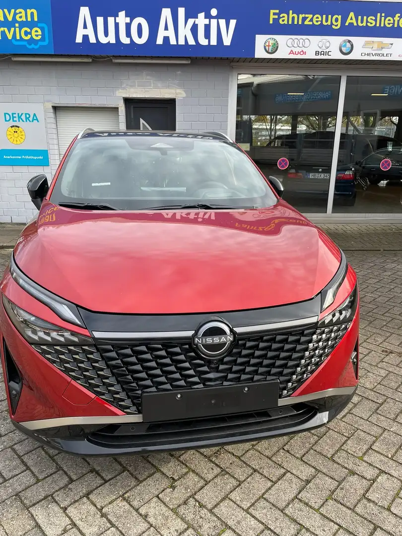 Nissan Qashqai Autom. MHEV Tekna+ 20"Alu Leder Panorama eHeck. Rot - 1