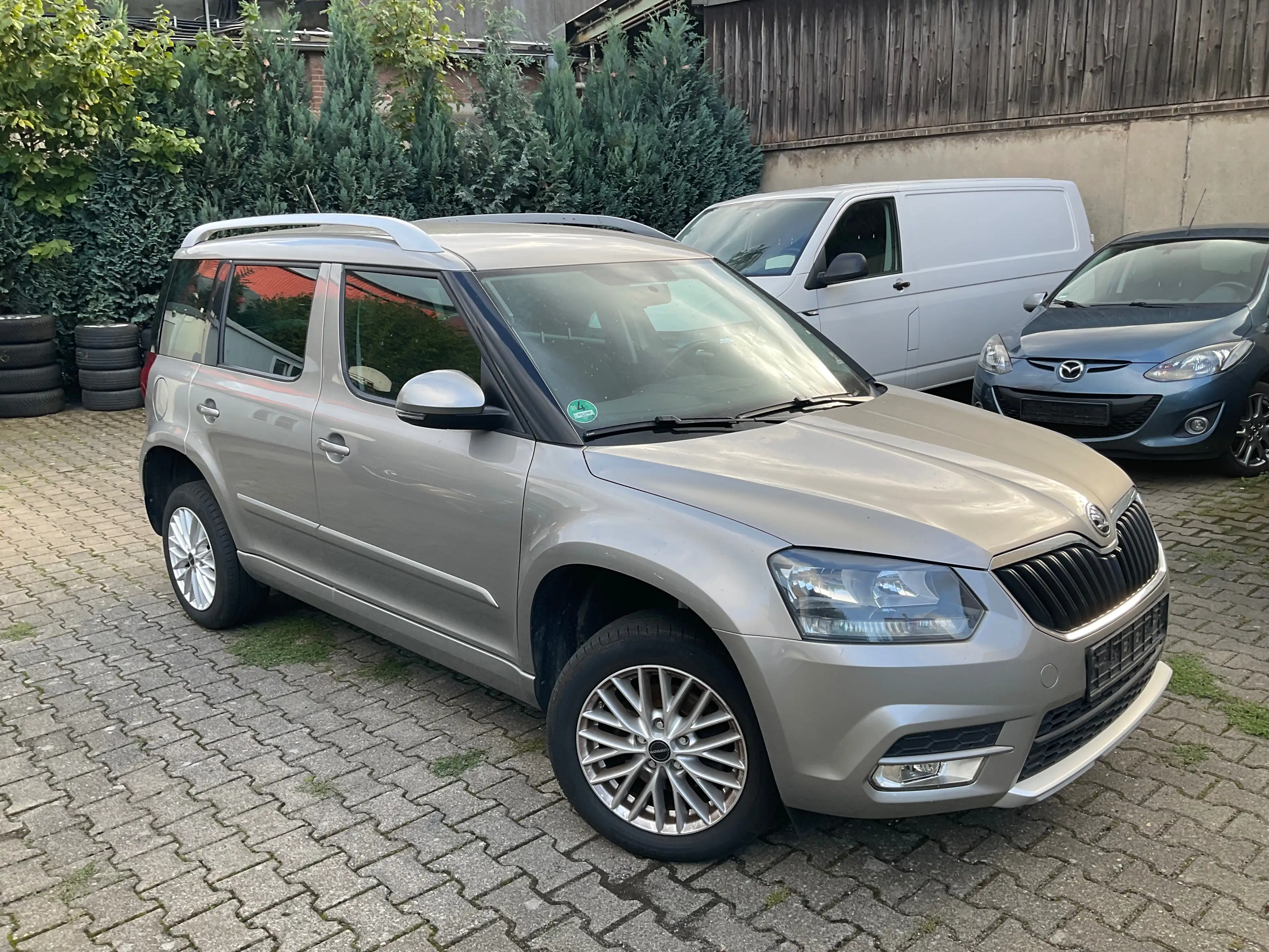 Skoda Yeti Yeti, 2.0 TDI, NAVI, PDC, ALU,