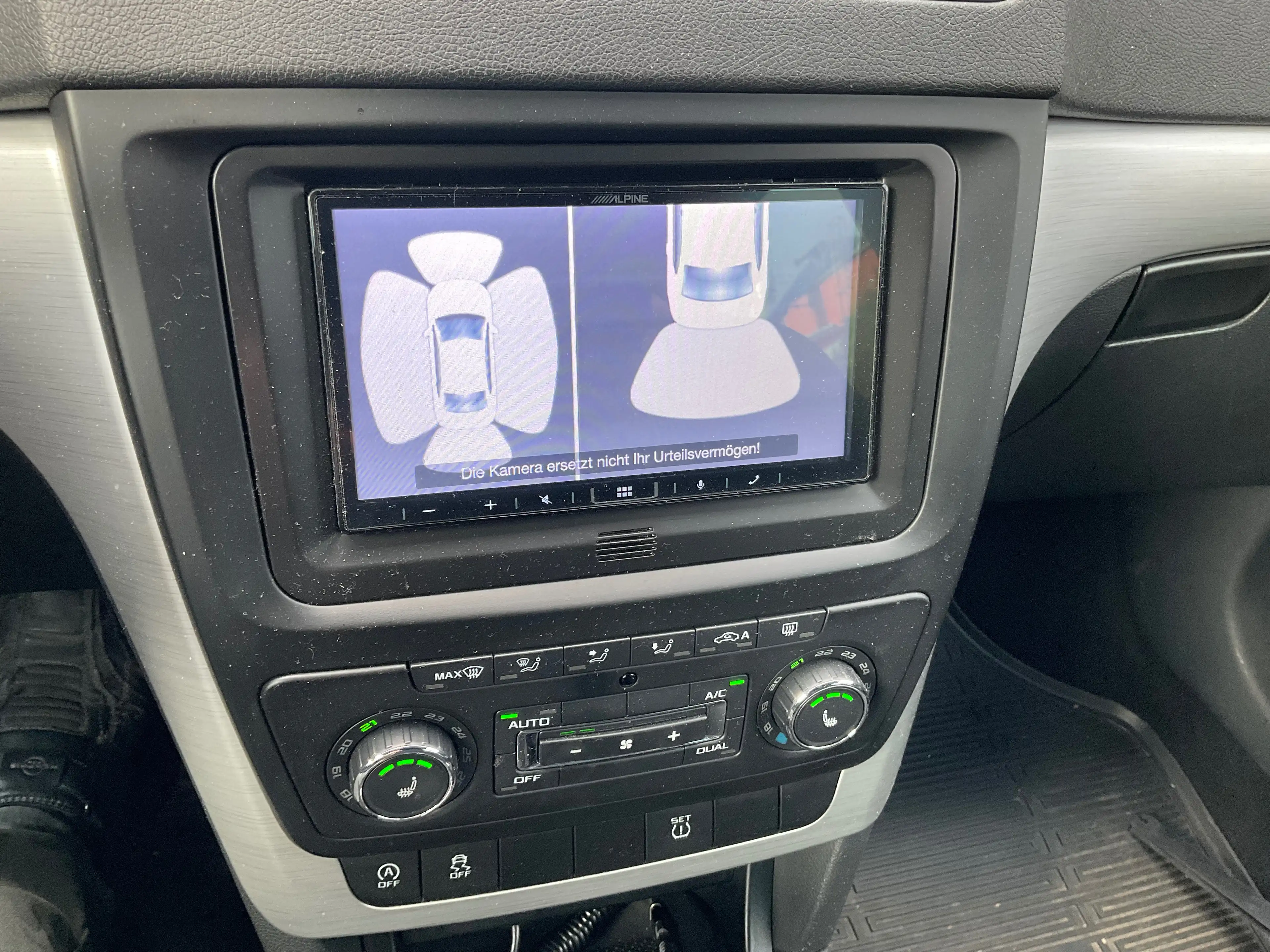 Skoda Yeti Yeti, 2.0 TDI, NAVI, PDC, ALU, — photo 9