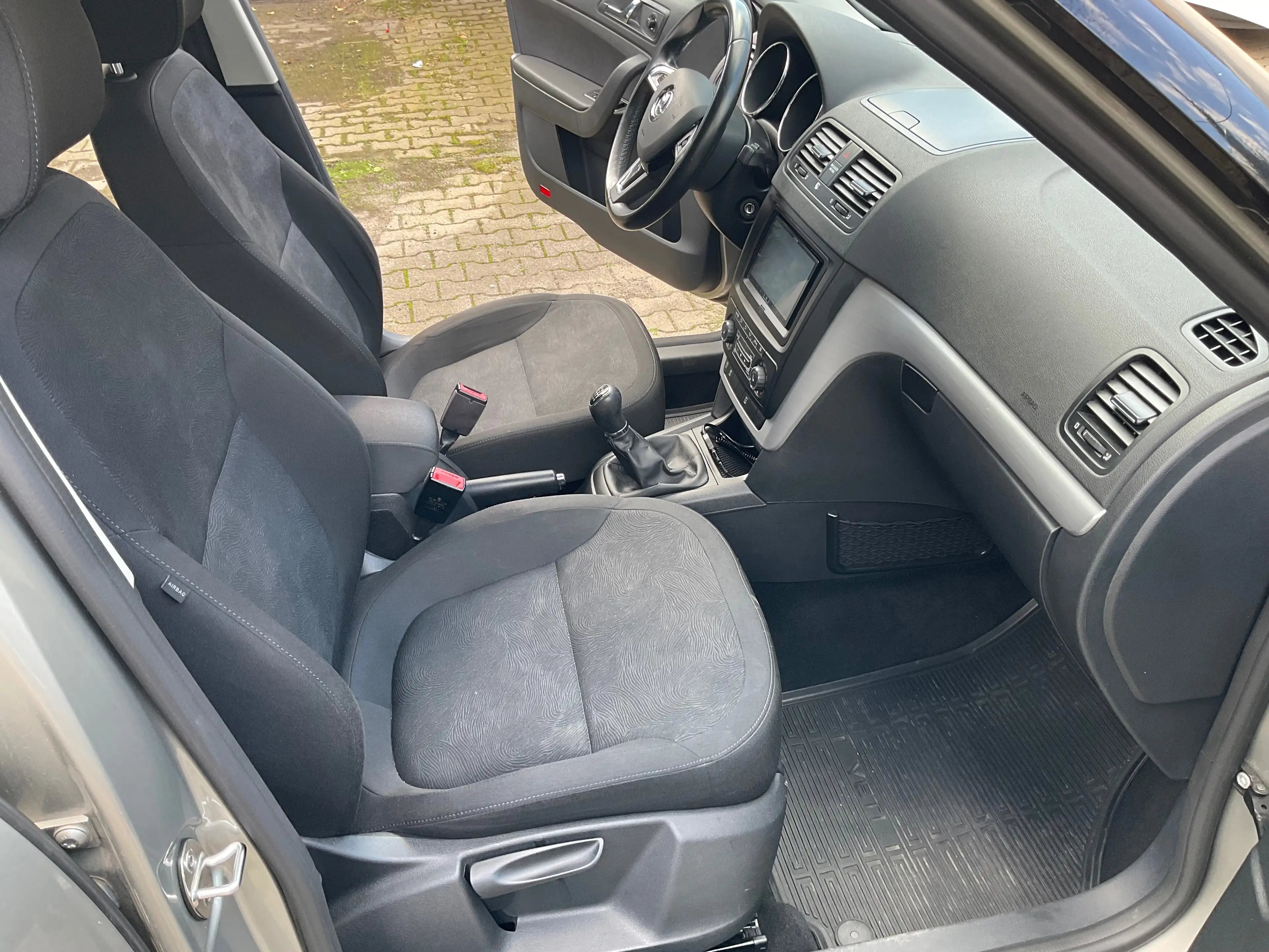 Skoda Yeti Yeti, 2.0 TDI, NAVI, PDC, ALU, — photo 12