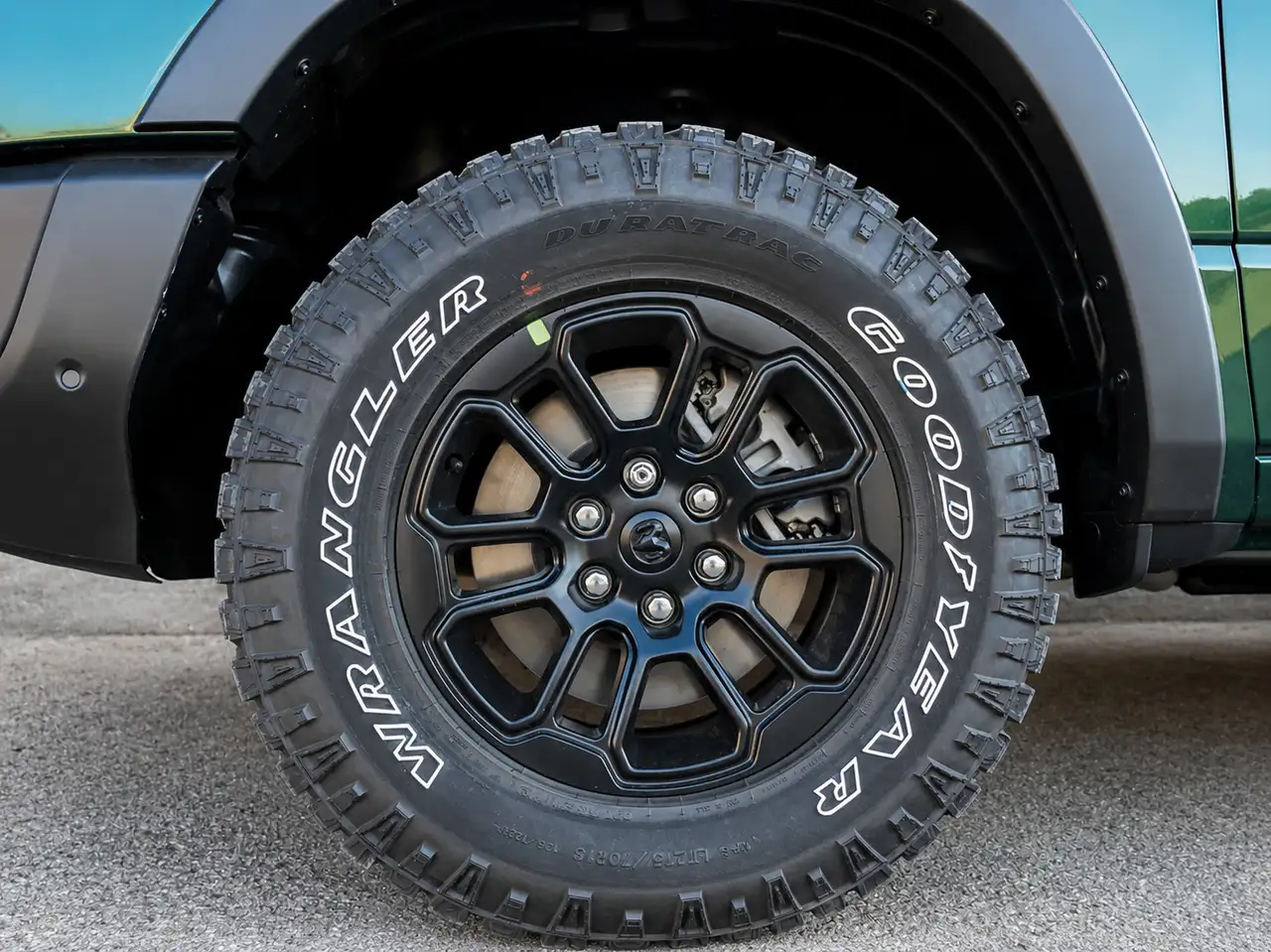 RAM 1500 снимка RAM 1500