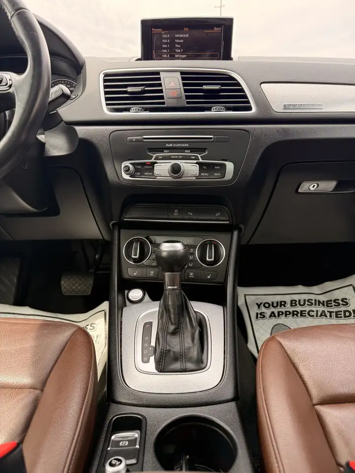 Audi Q3 fotografie Audi Q3