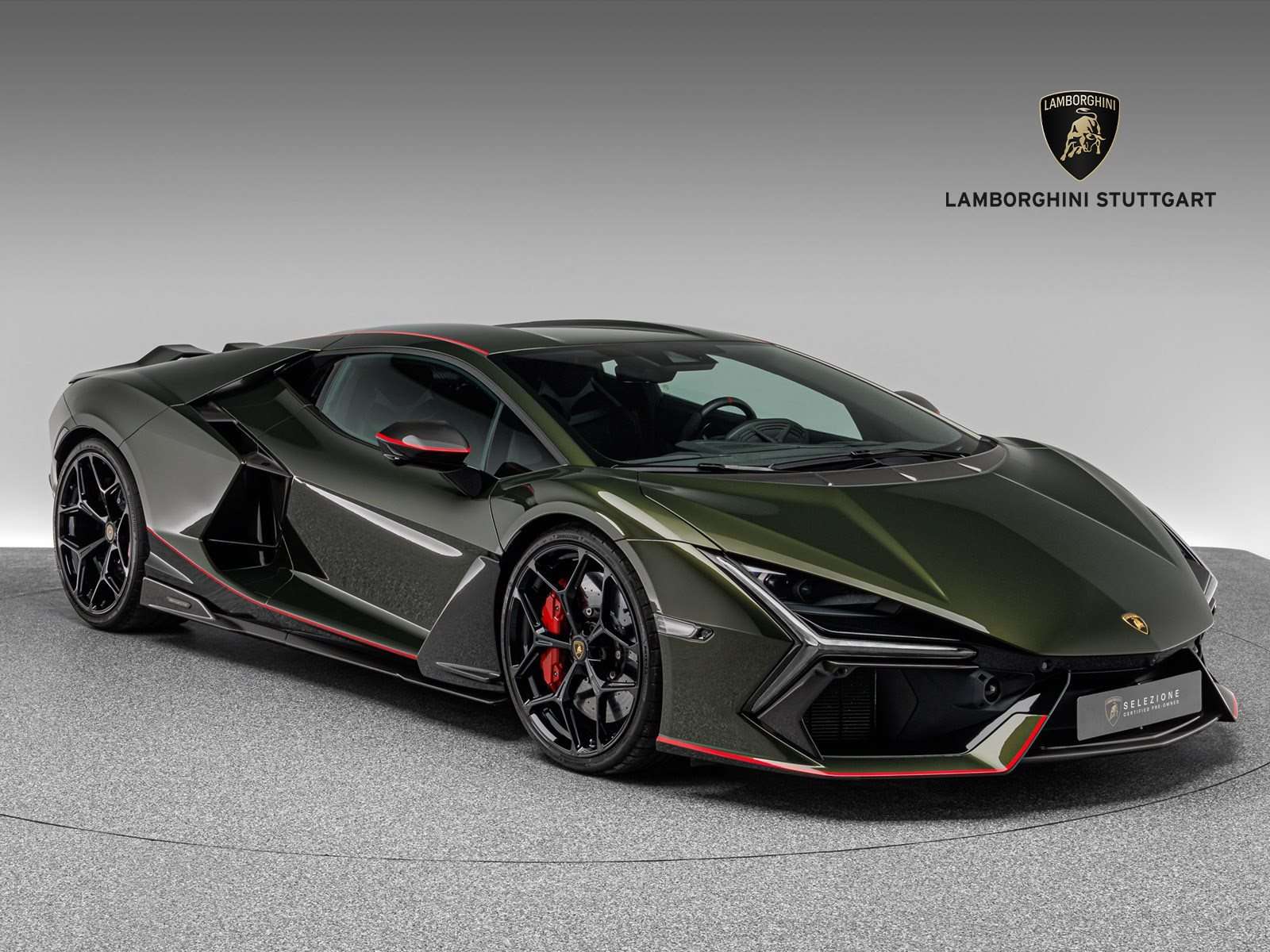 Lamborghini Revuelto
