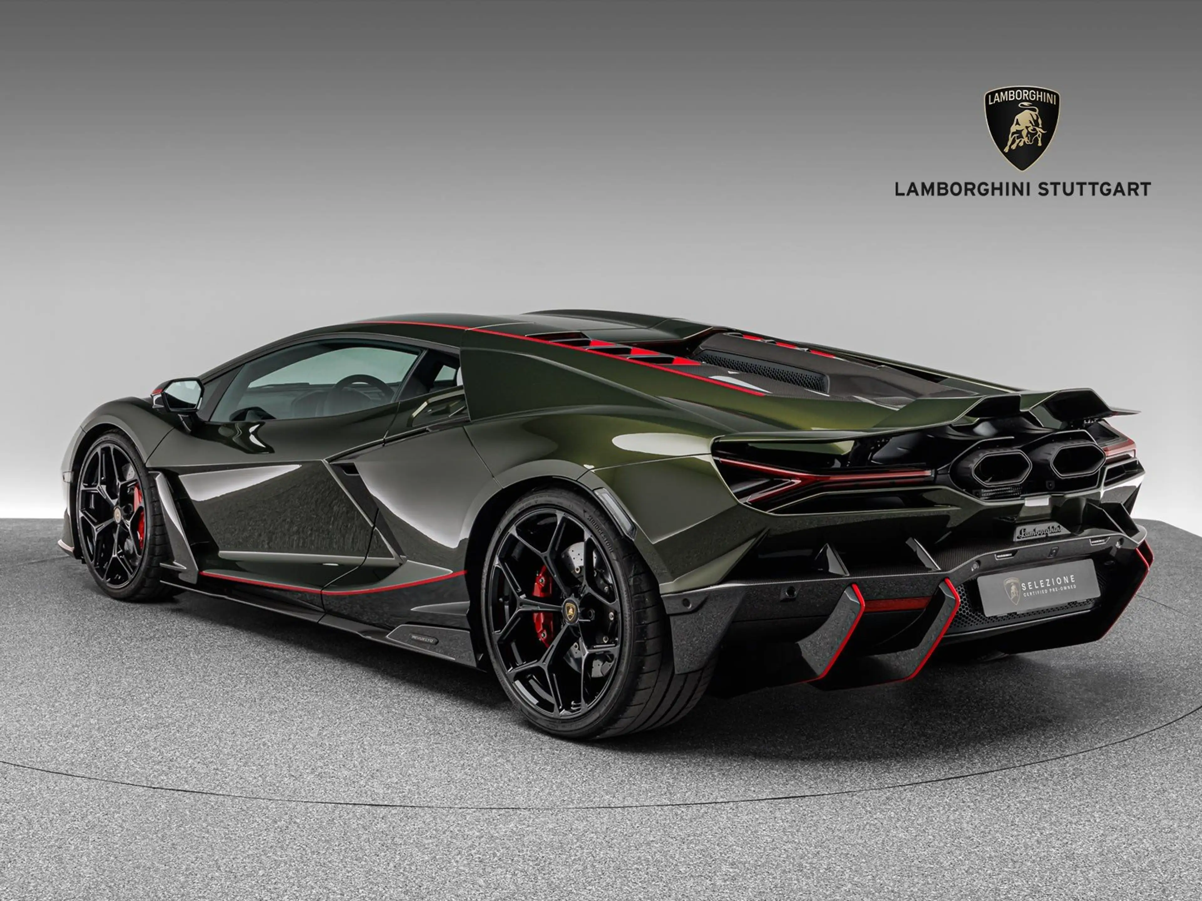 Lamborghini Revuelto — photo 4