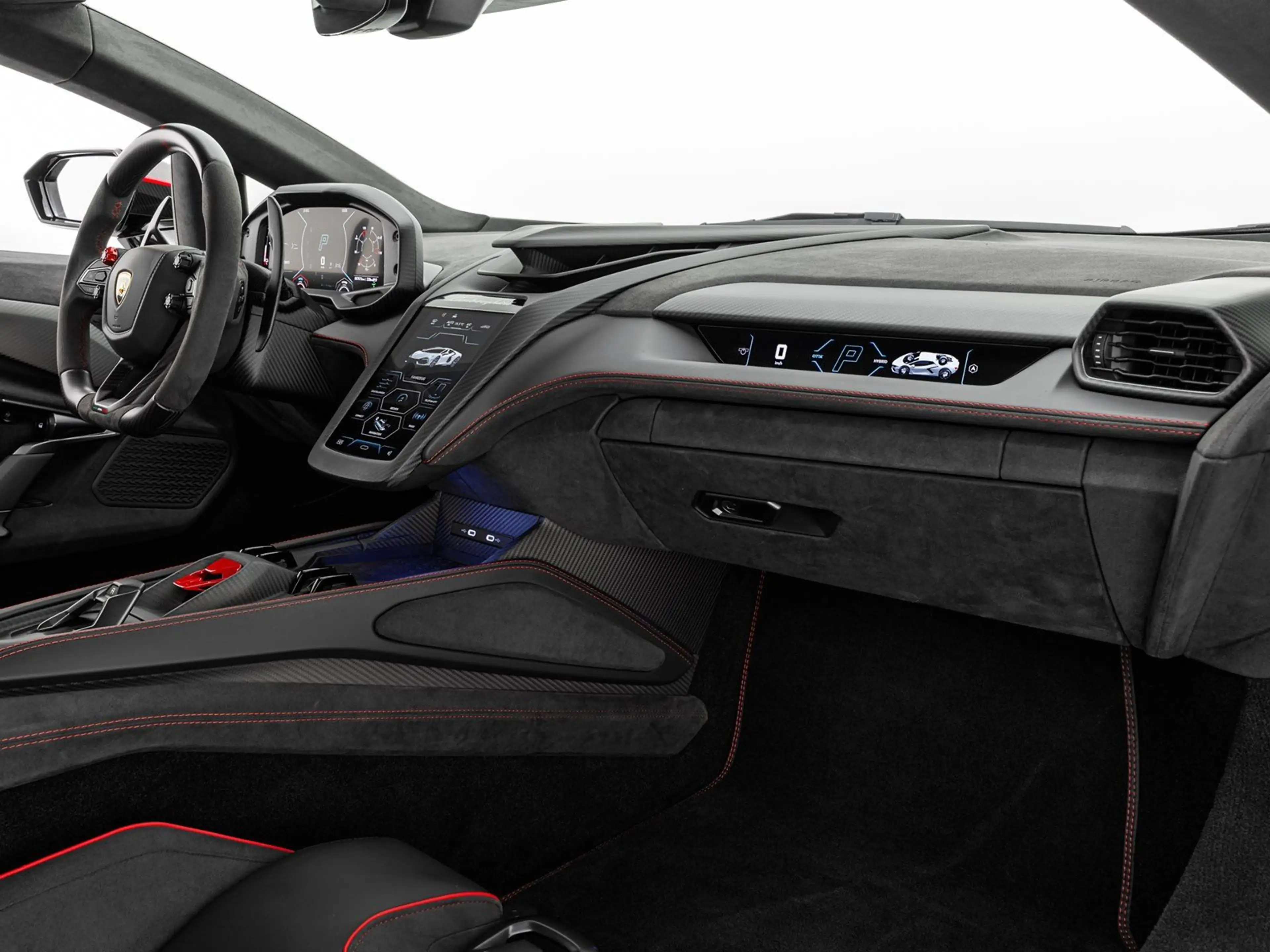 Lamborghini Revuelto — photo 10