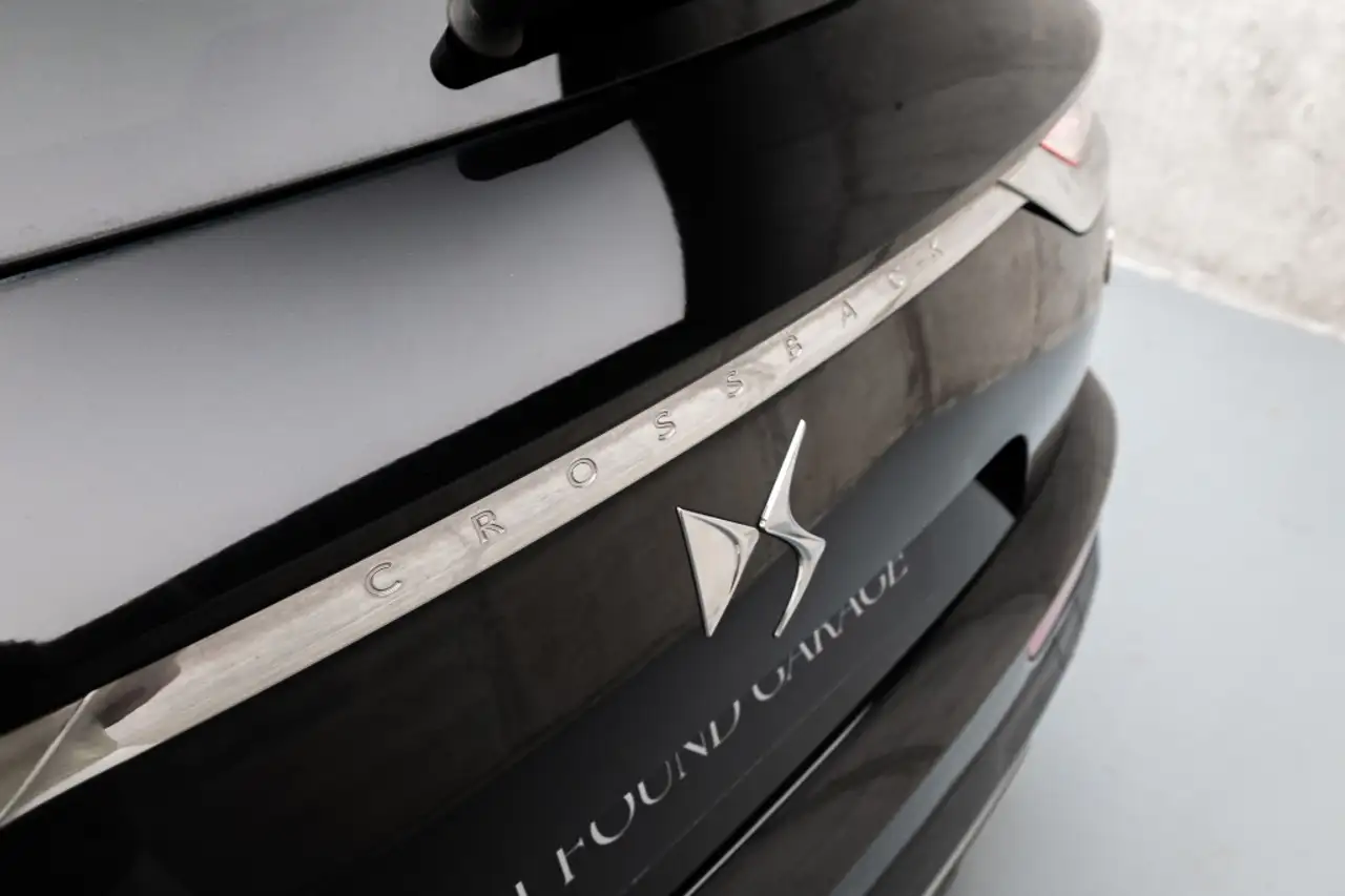 DS Automobiles DS 7 Crossback 2023 — фото 11