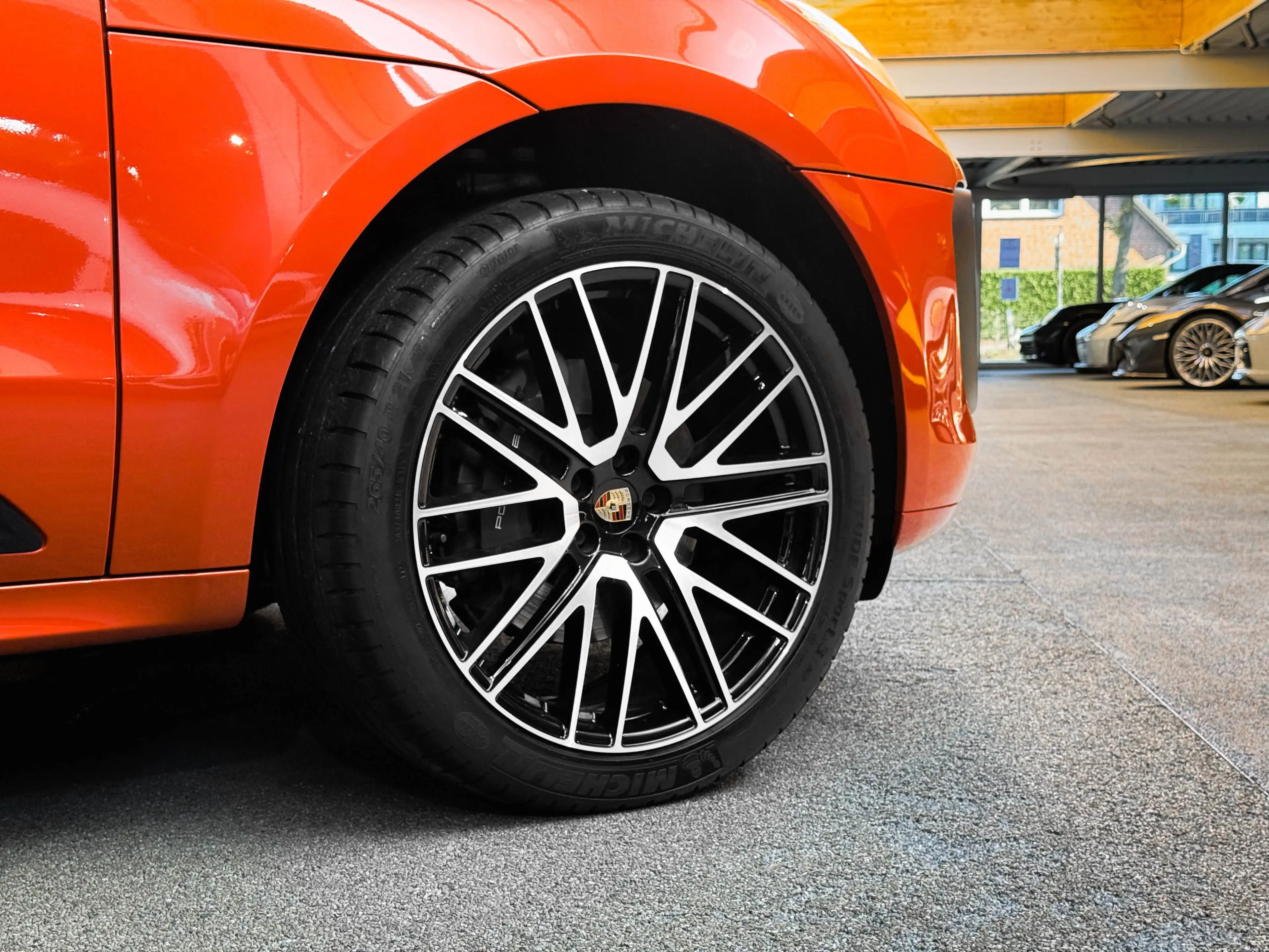 Porsche Macan Pano+ACC+911 Turbo Design+Luftfederung — photo 9