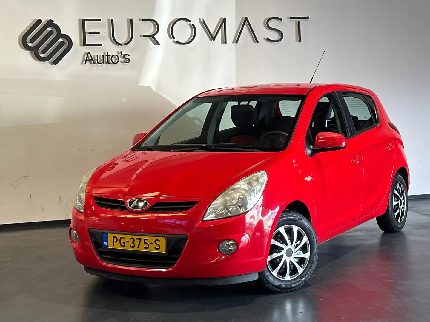Hyundai i20 1.4i DynamicVersion Airco - Nieuw koppelingset - N Rood - 1