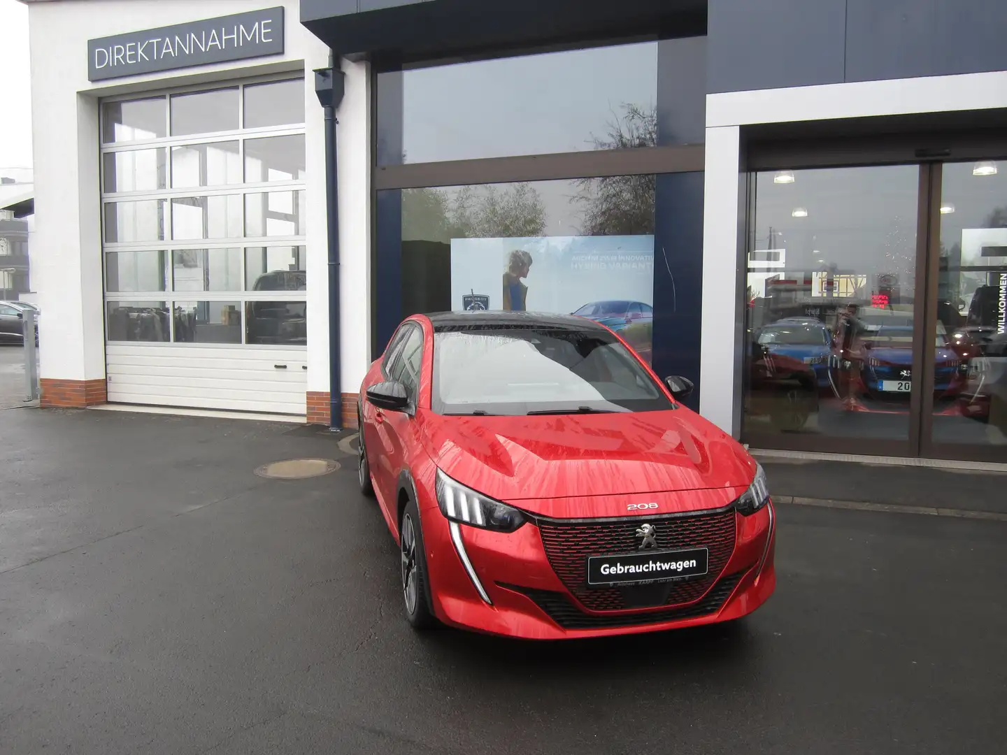 Peugeot e-208 GT Elektromotor 136 Rojo - 1