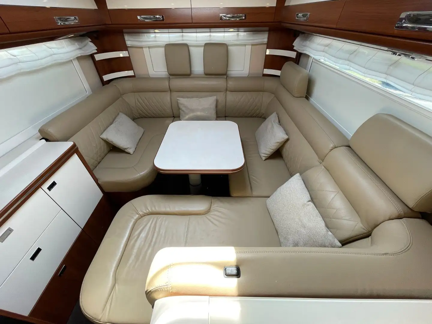 Carthago Liner FOR TWO |  Vollausstattung | Autom. Beige - 2
