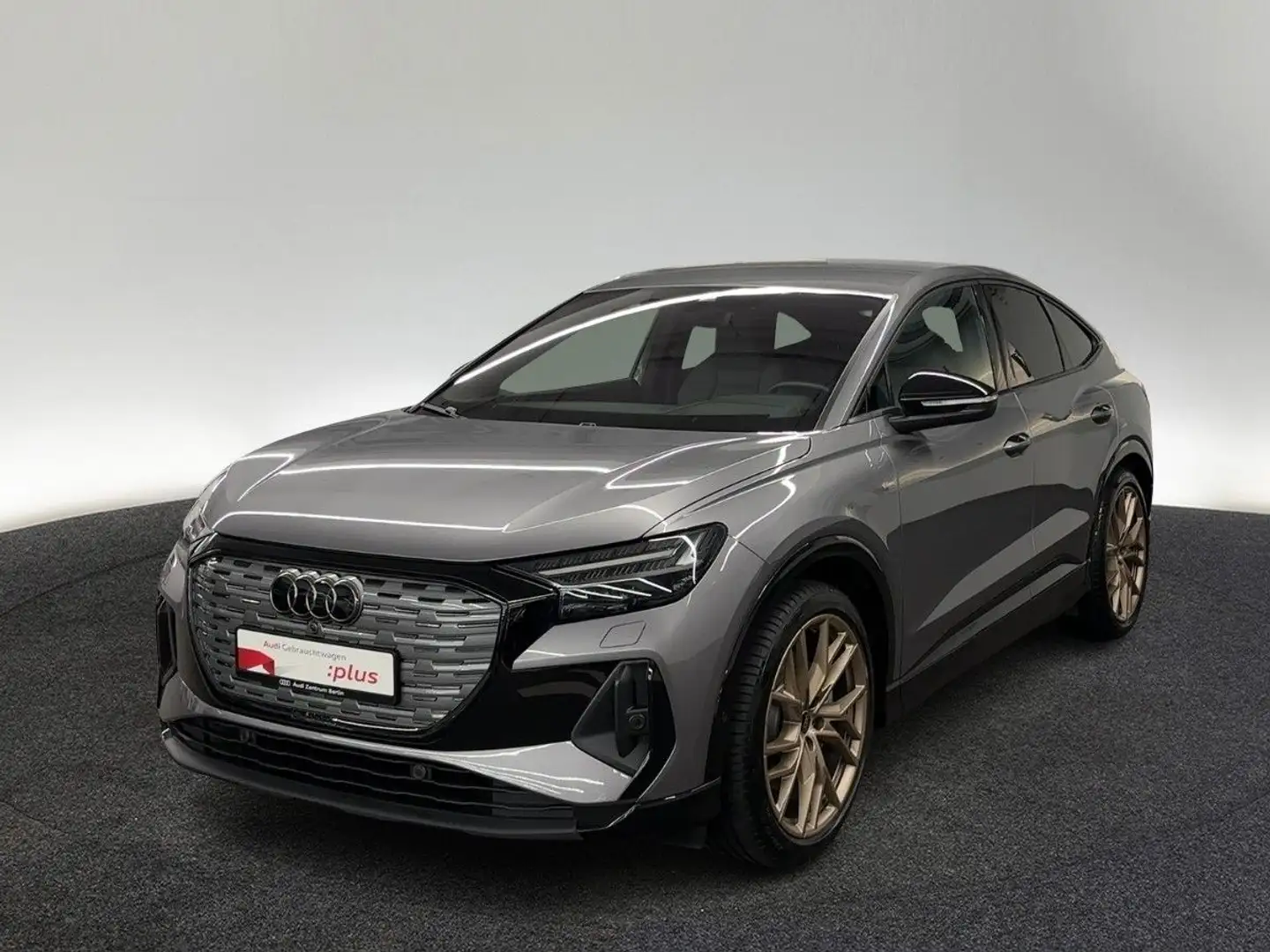 Audi Q4 e-tron 40 MATRIX RFK NAVI HUD Grau - 2
