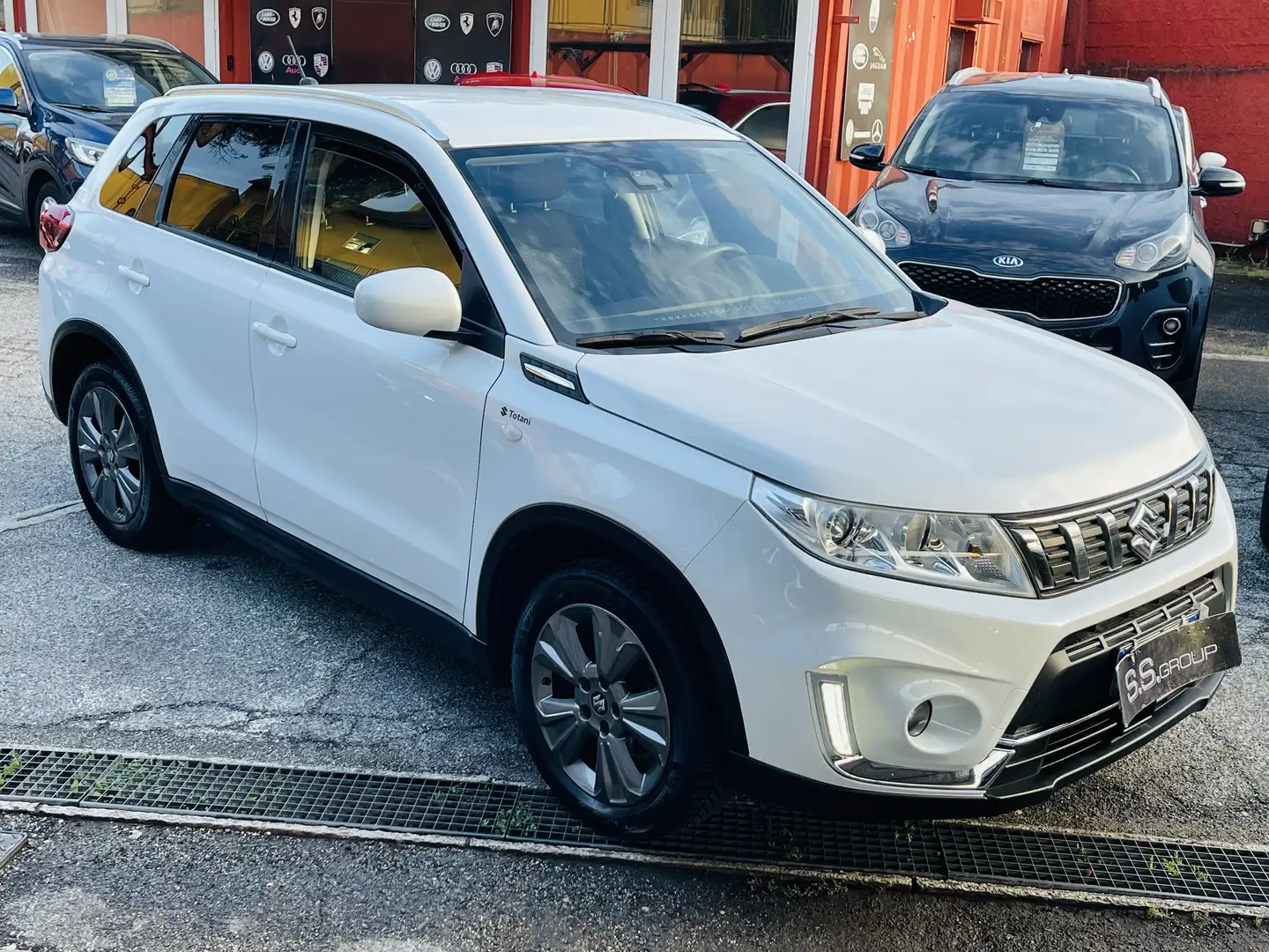 Suzuki Vitara 1.0 boosterjet Cool Gpl-4x4- allgrip-unipro-rate - 1