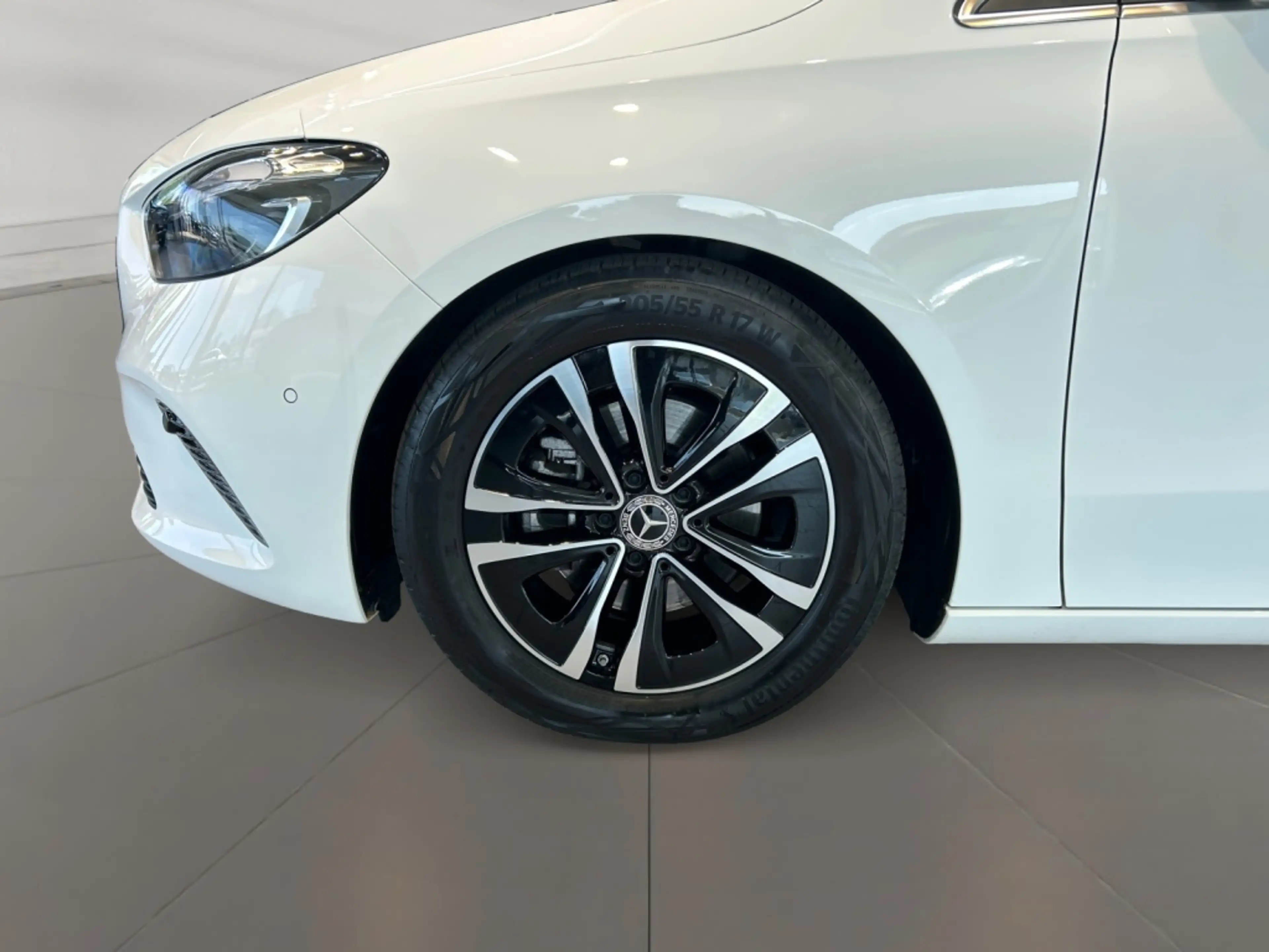 Mercedes-Benz B 200 d Progressive MBUX+Progressive+AHK+Wide — photo 8