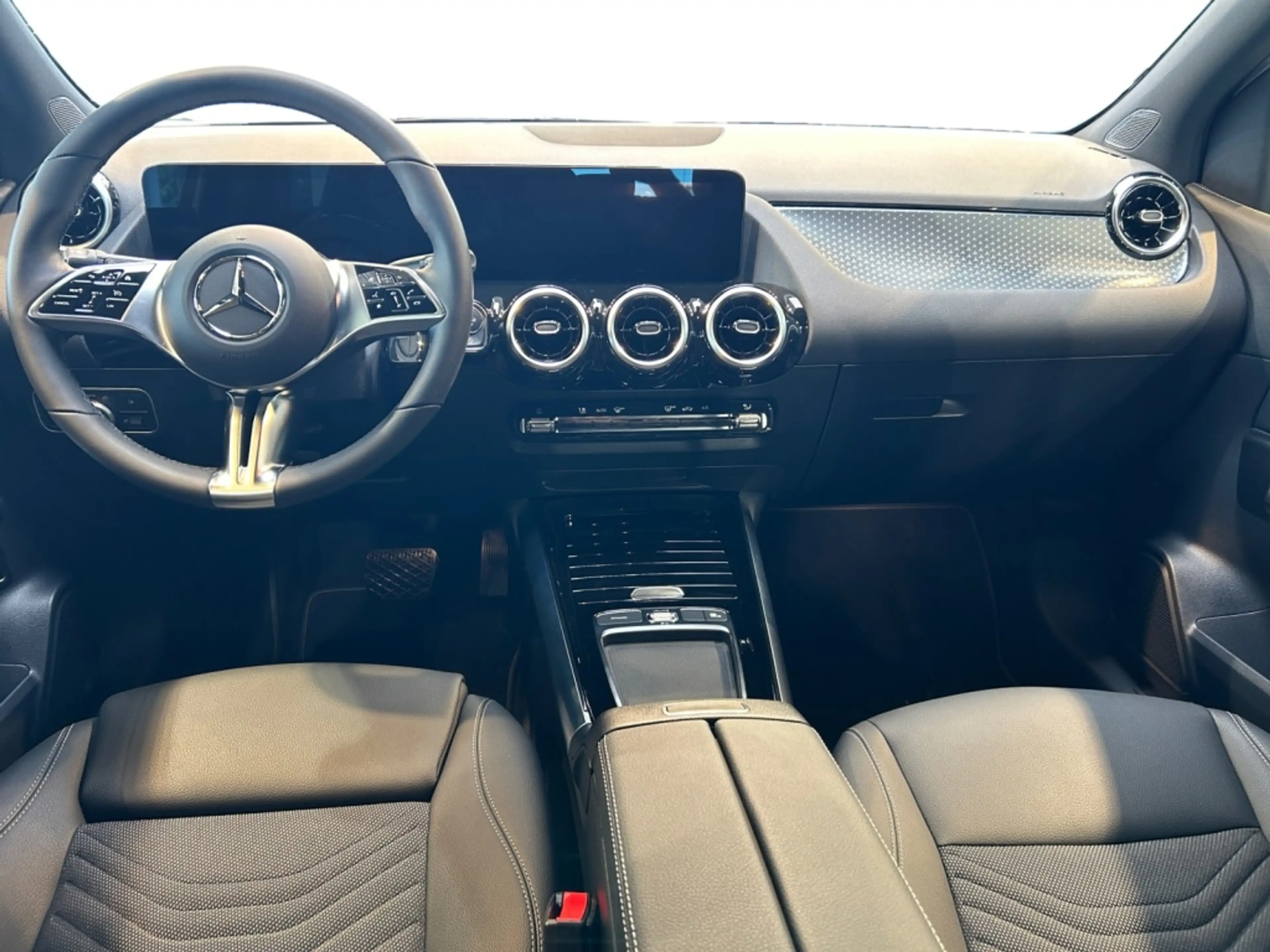 Mercedes-Benz B 200 d Progressive MBUX+Progressive+AHK+Wide — photo 12