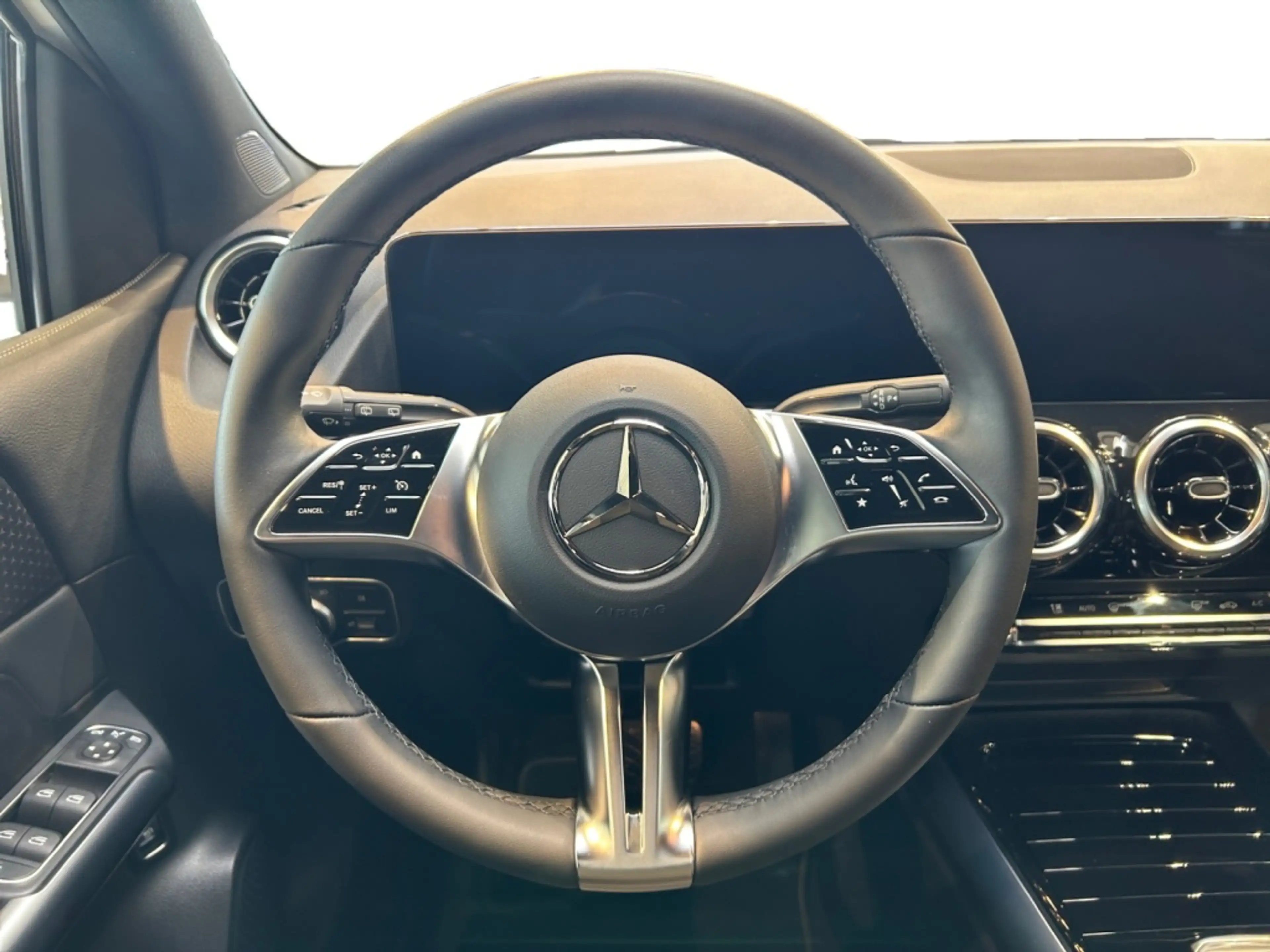 Mercedes-Benz B 200 d Progressive MBUX+Progressive+AHK+Wide — photo 13